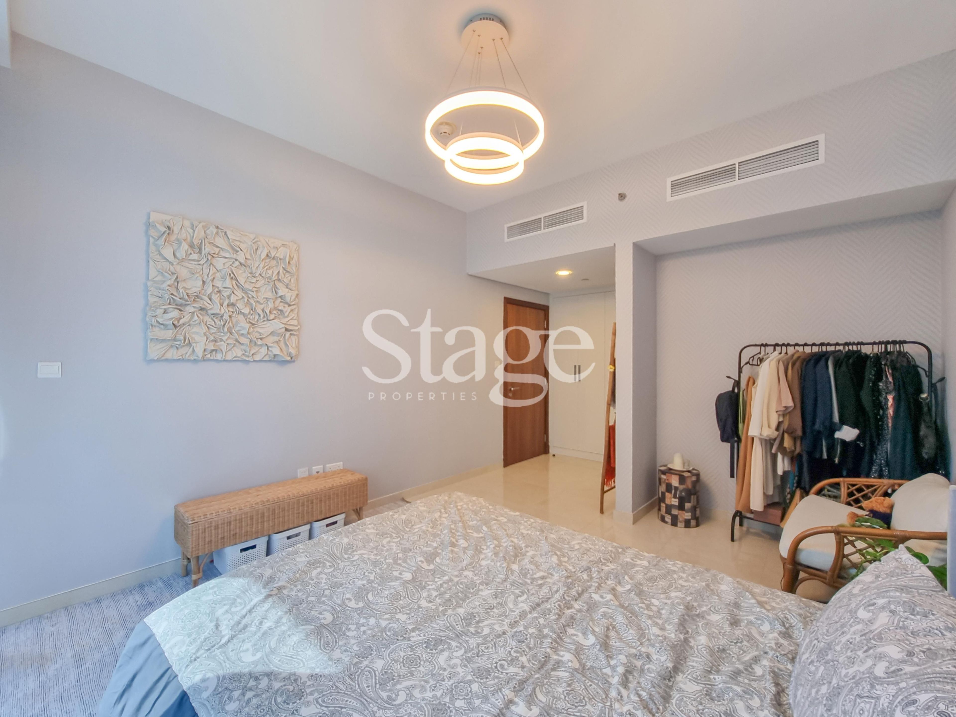 1 bedroom apartment for Sale in Business Bay, Dubai AP8256S
