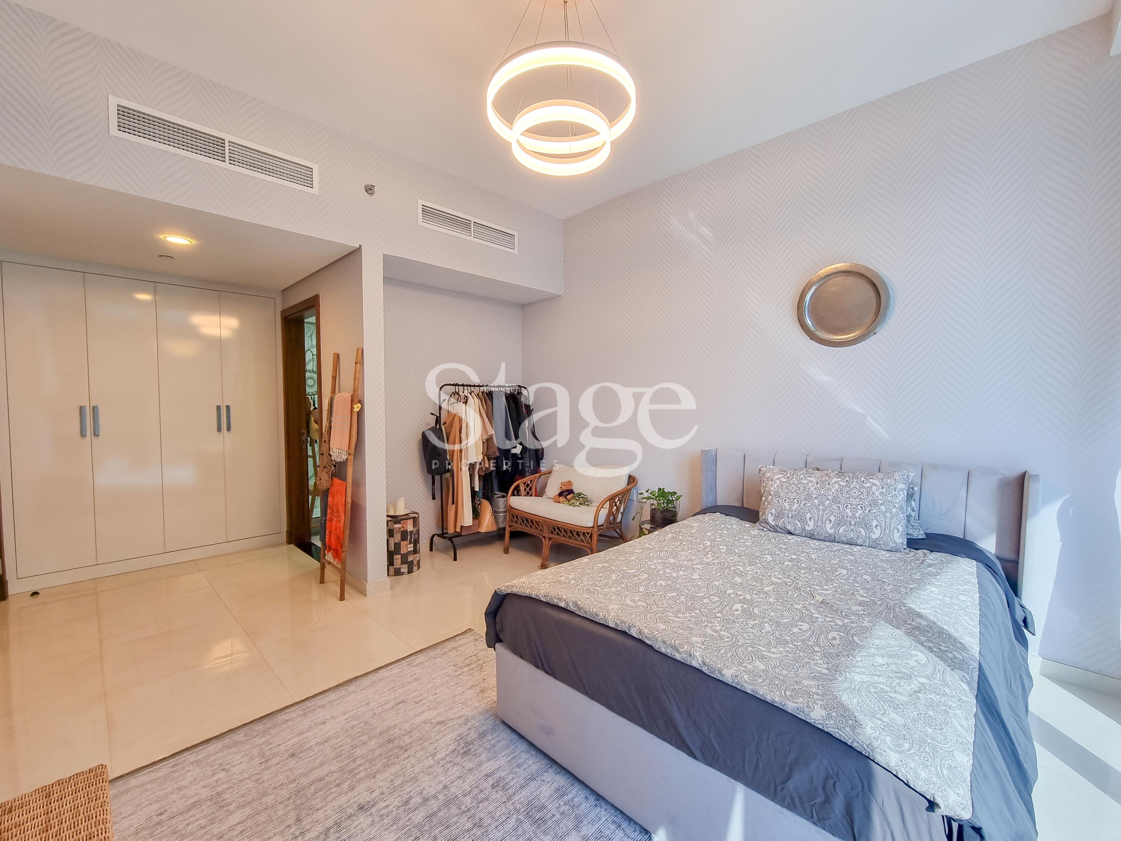 1 bedroom apartment for Sale in Business Bay, Dubai AP8256S