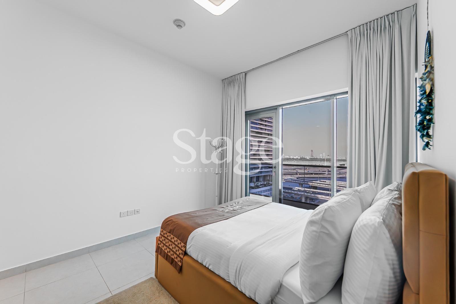 1 bedroom apartment for Sale in Business Bay, Dubai AP8943S