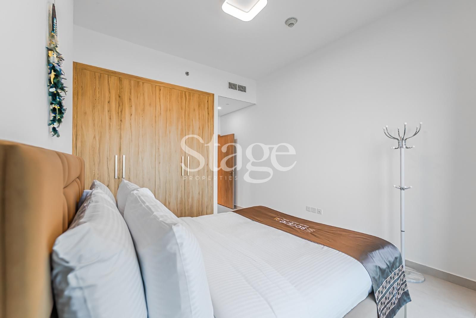 1 bedroom apartment for Sale in Business Bay, Dubai AP8943S