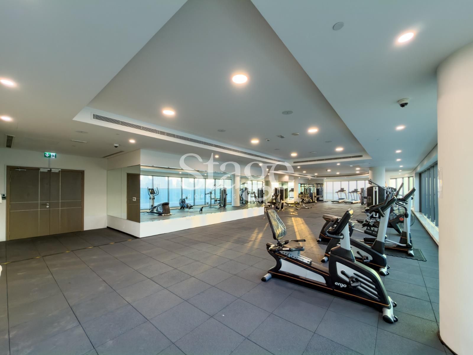 1 bedroom apartment for Sale in Business Bay, Dubai AP8943S