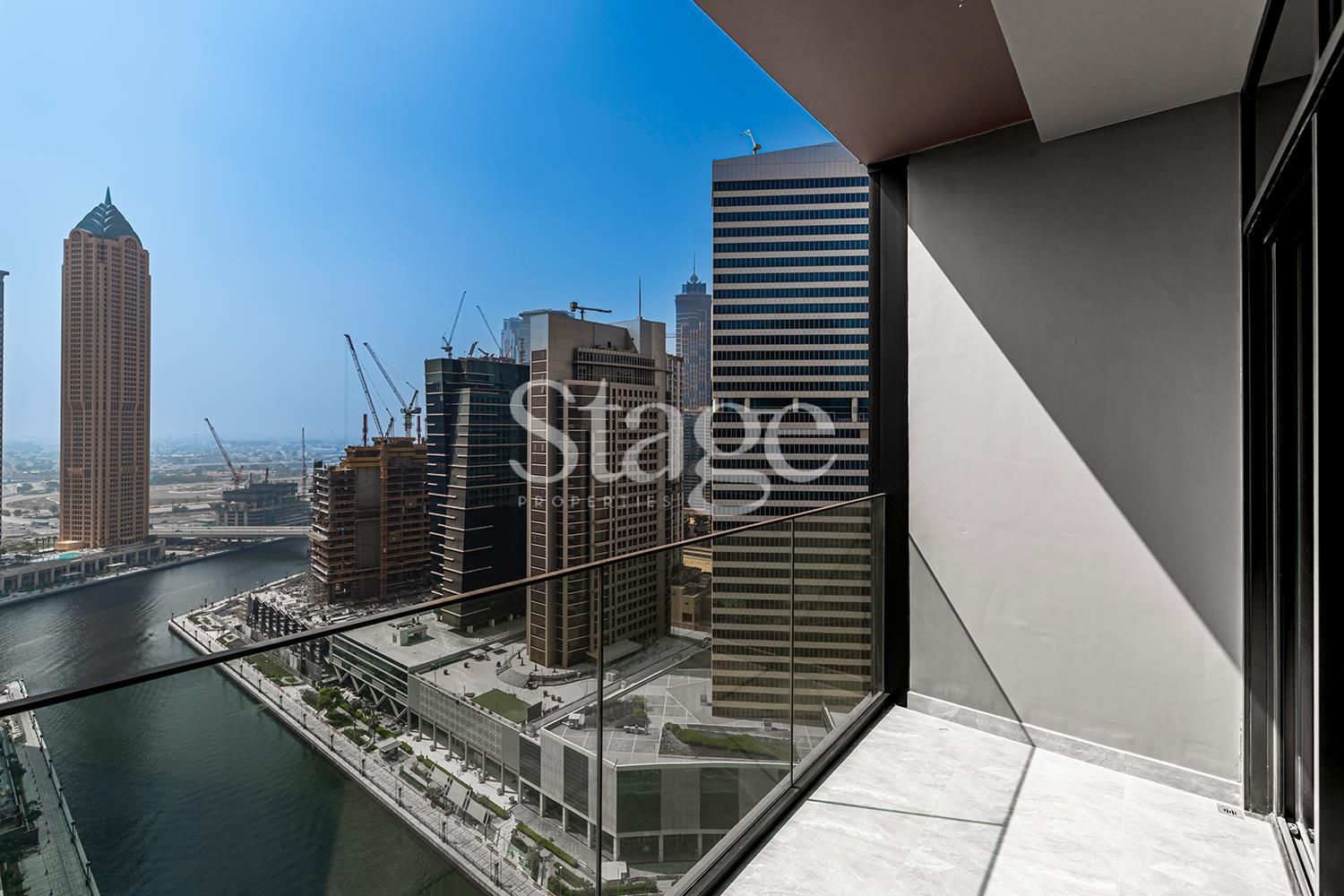 1 bedroom apartment for Rent in Business Bay, Dubai AP8480L