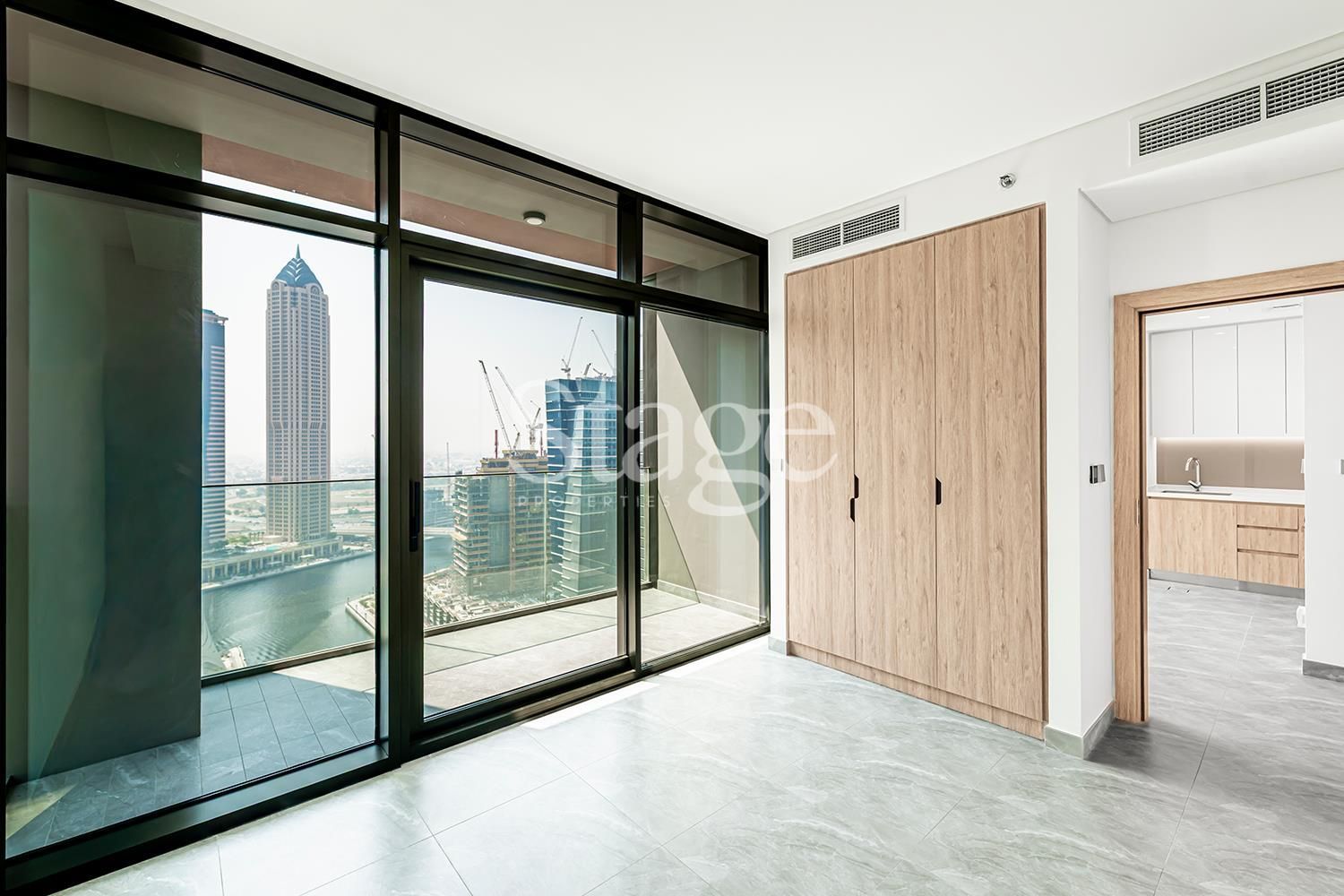 1 bedroom apartment for Rent in Business Bay, Dubai AP8480L
