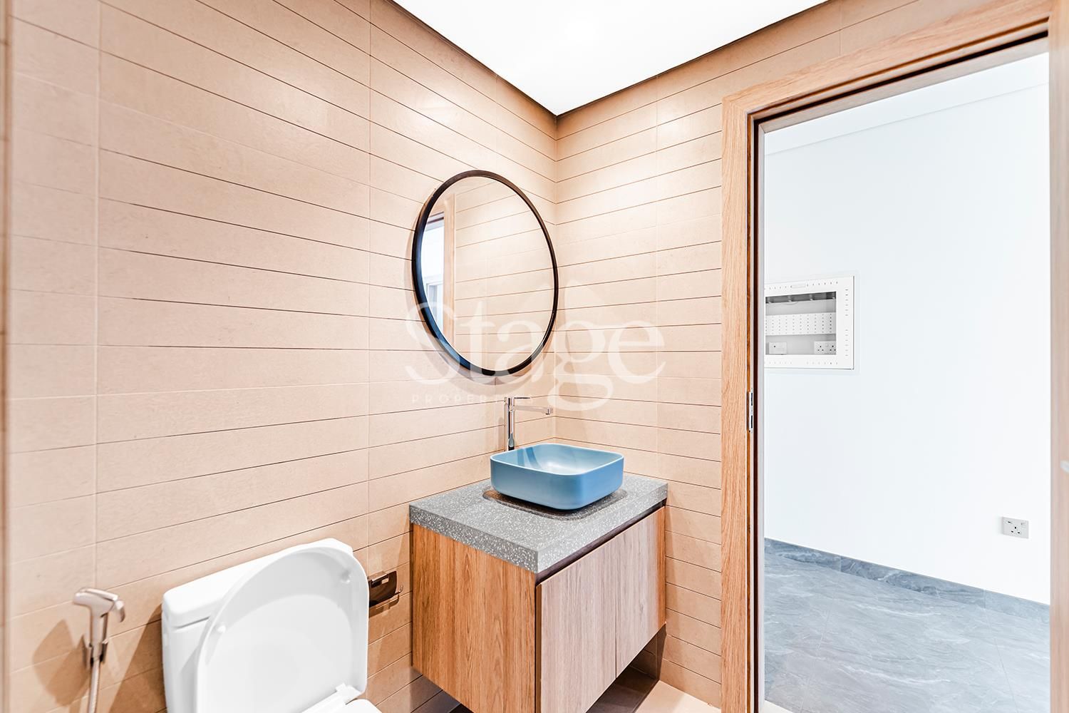 1 bedroom apartment for Rent in Business Bay, Dubai AP8480L