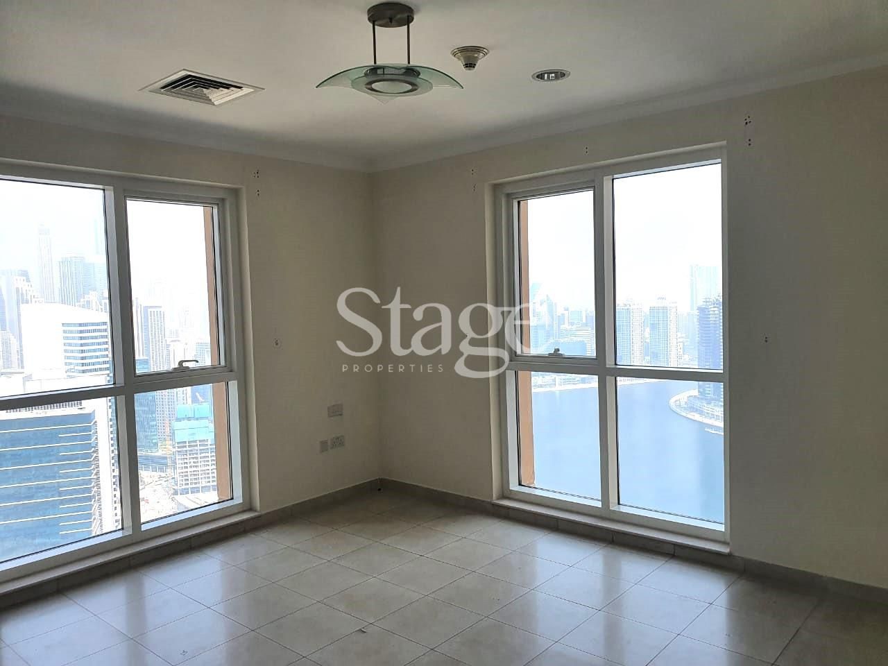 2 bedrooms apartment for Rent in Business Bay, Dubai AP8706L
