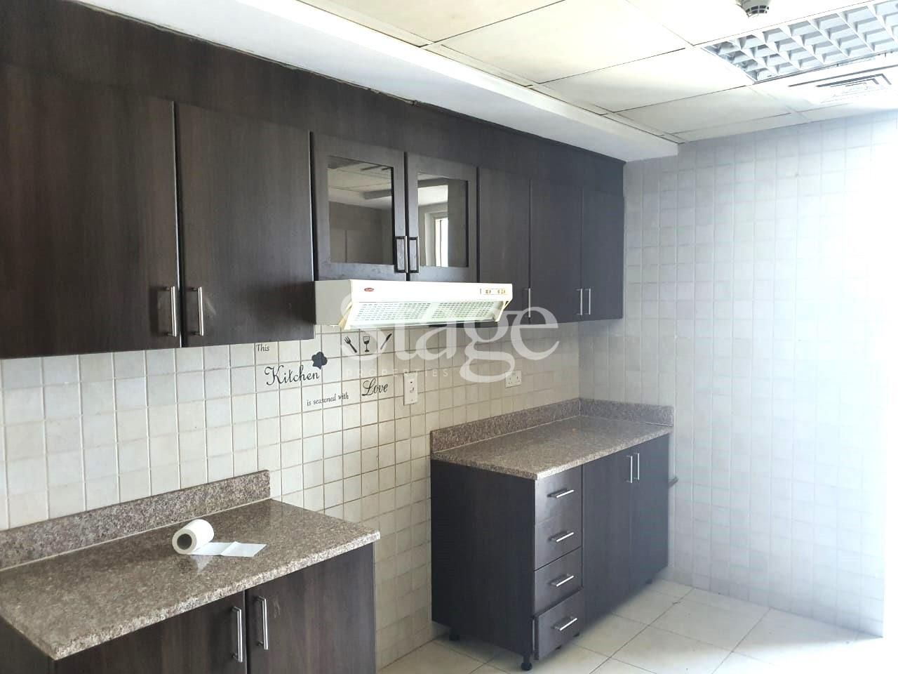 2 bedrooms apartment for Rent in Business Bay, Dubai AP8706L