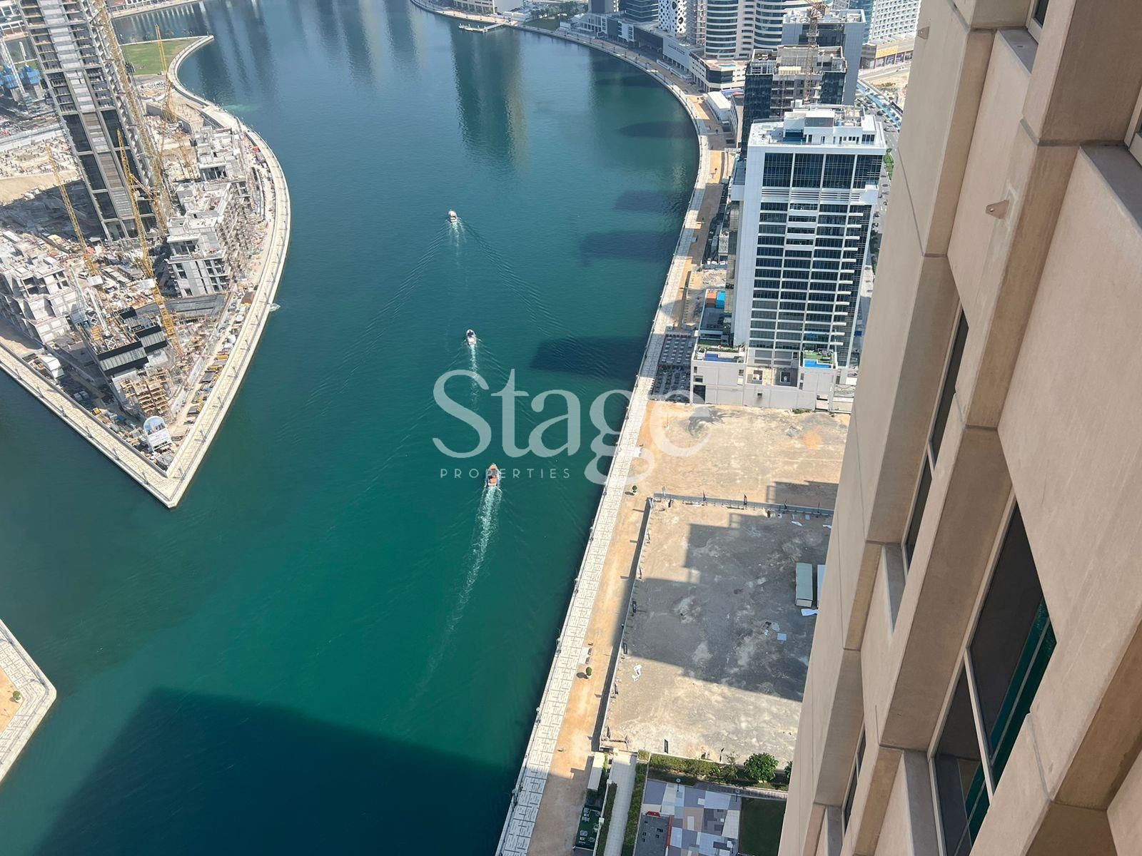 2 bedrooms apartment for Rent in Business Bay, Dubai AP8706L