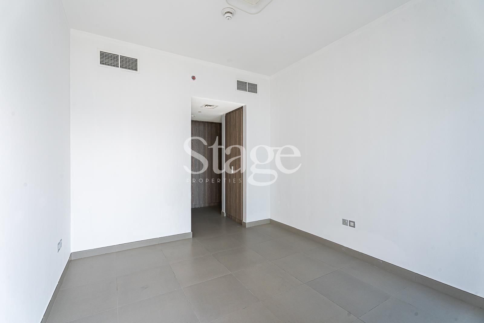 1 bedroom apartment for Sale in Dubai Residence Complex, Dubai AP7659S