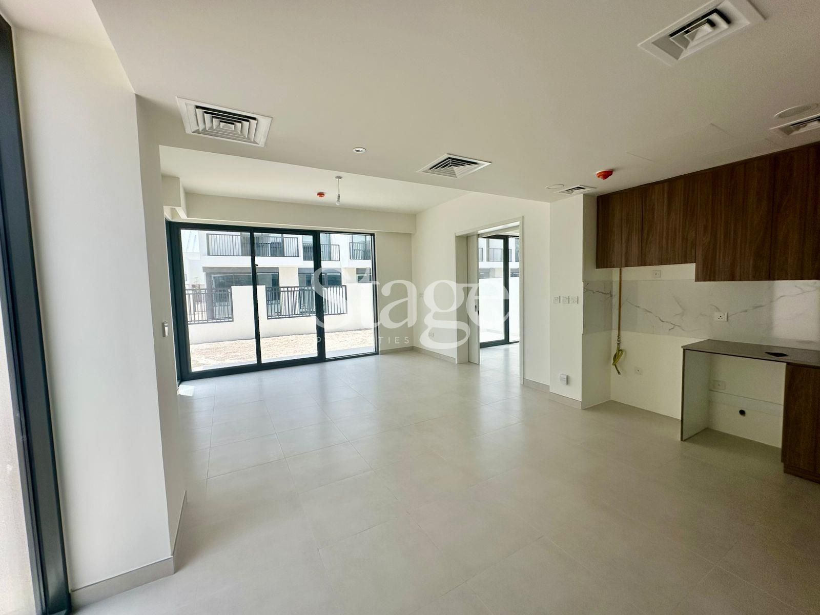 4 bedrooms Townhouse for Rent in Town Square, Dubai TH8325L