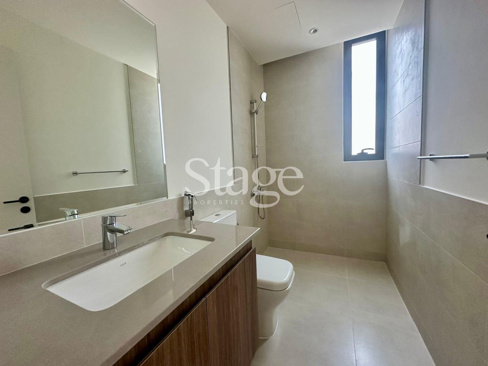 تاون هاوس من ٤ غرف نوم للإيجار في Town Square، Dubai TH8326L