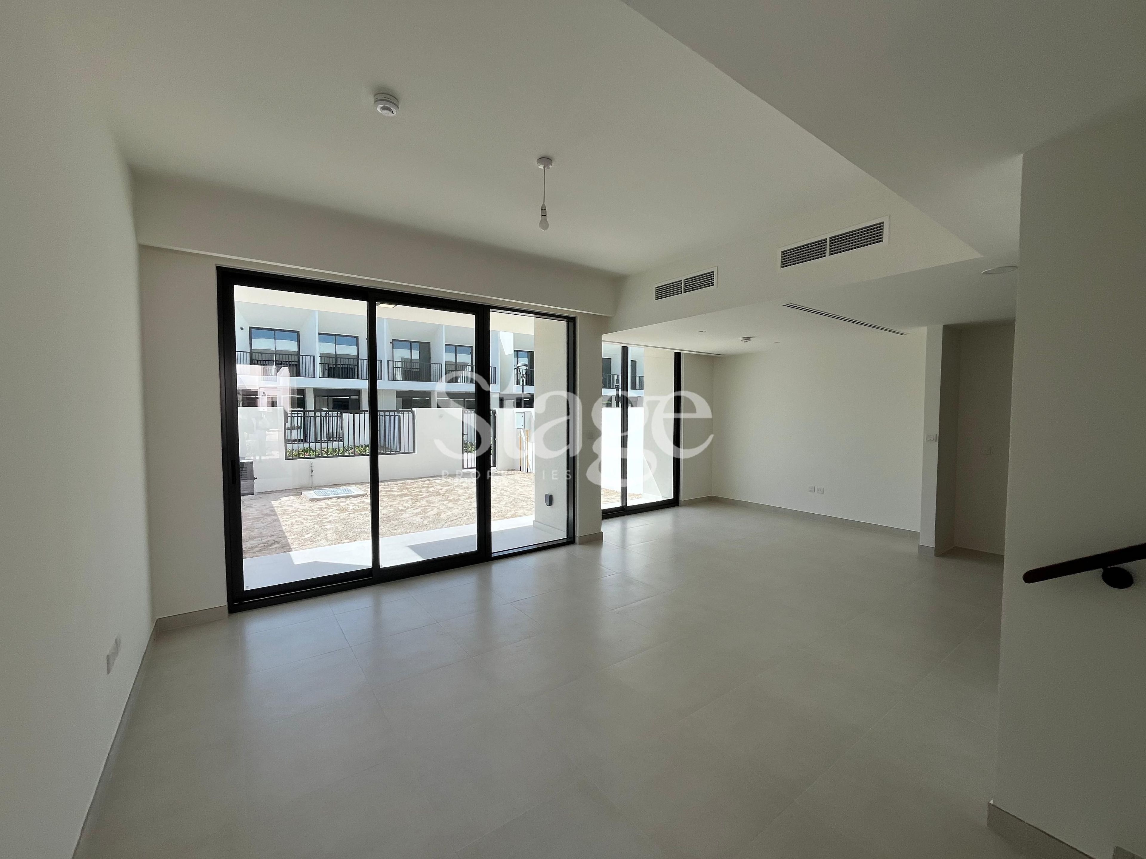 3 bedrooms Townhouse for Rent in Town Square, Dubai TH8716L