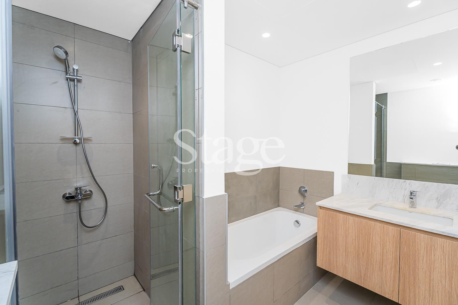 5 bedrooms common for Rent in Dubai South (Dubai World Central), Dubai VI8089L