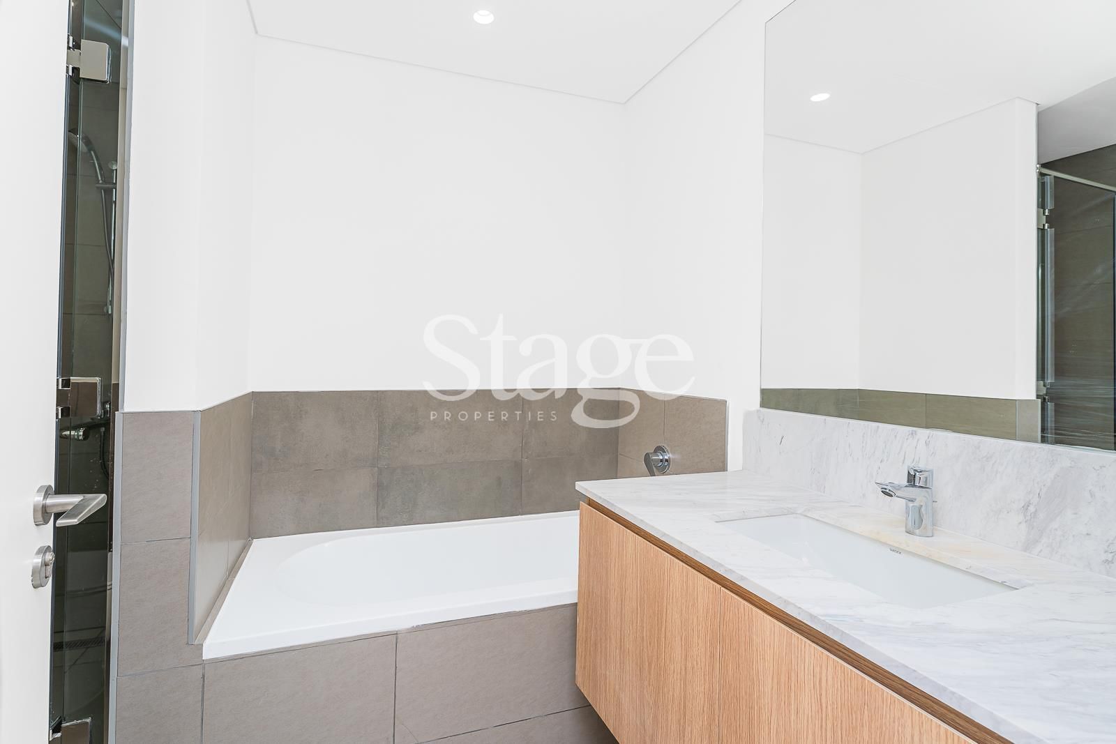 5 bedrooms common for Rent in Dubai South (Dubai World Central), Dubai VI8089L