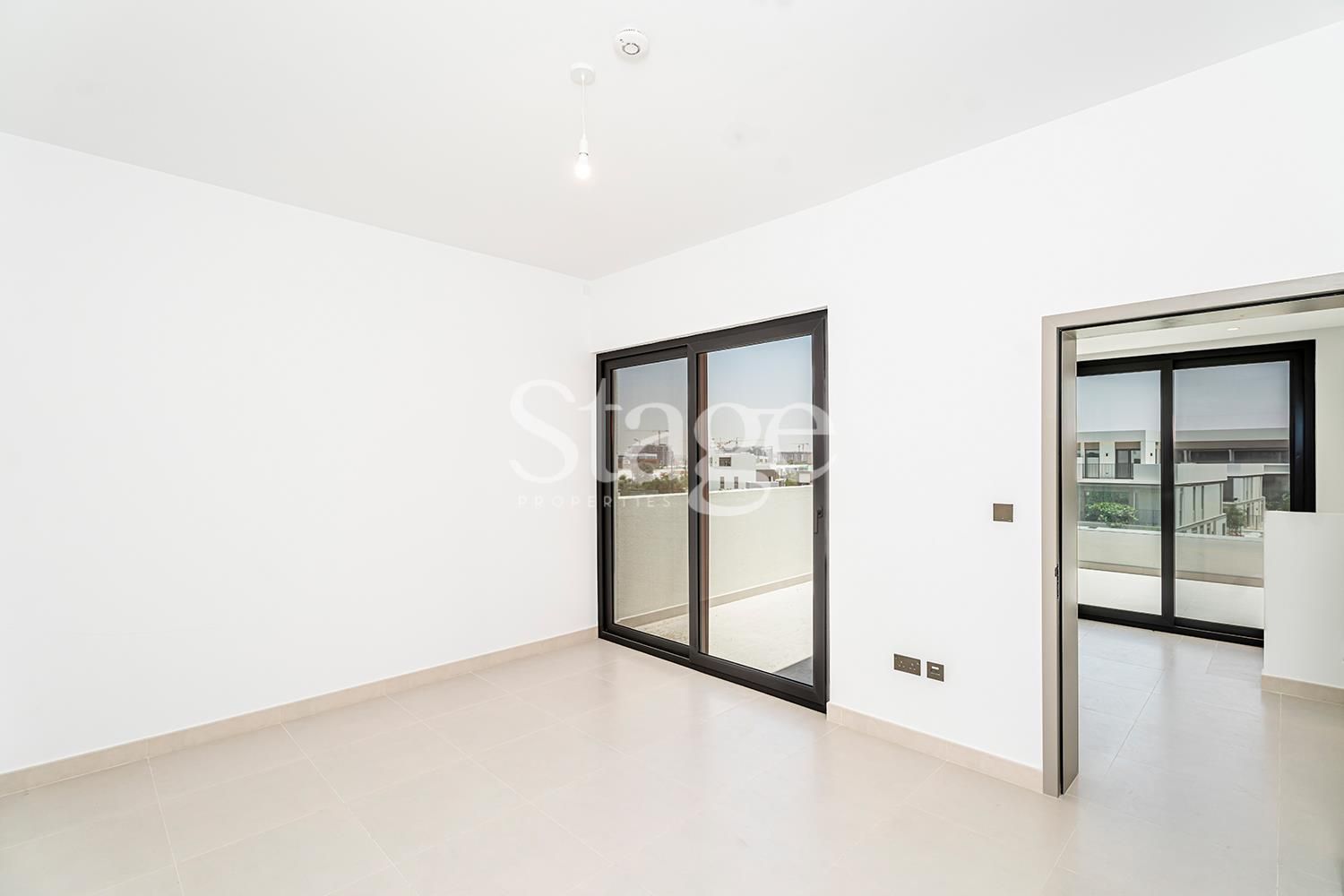فيلا من ٤ غرف نوم للإيجار في Tilal Al Ghaf، Dubai VI7854L