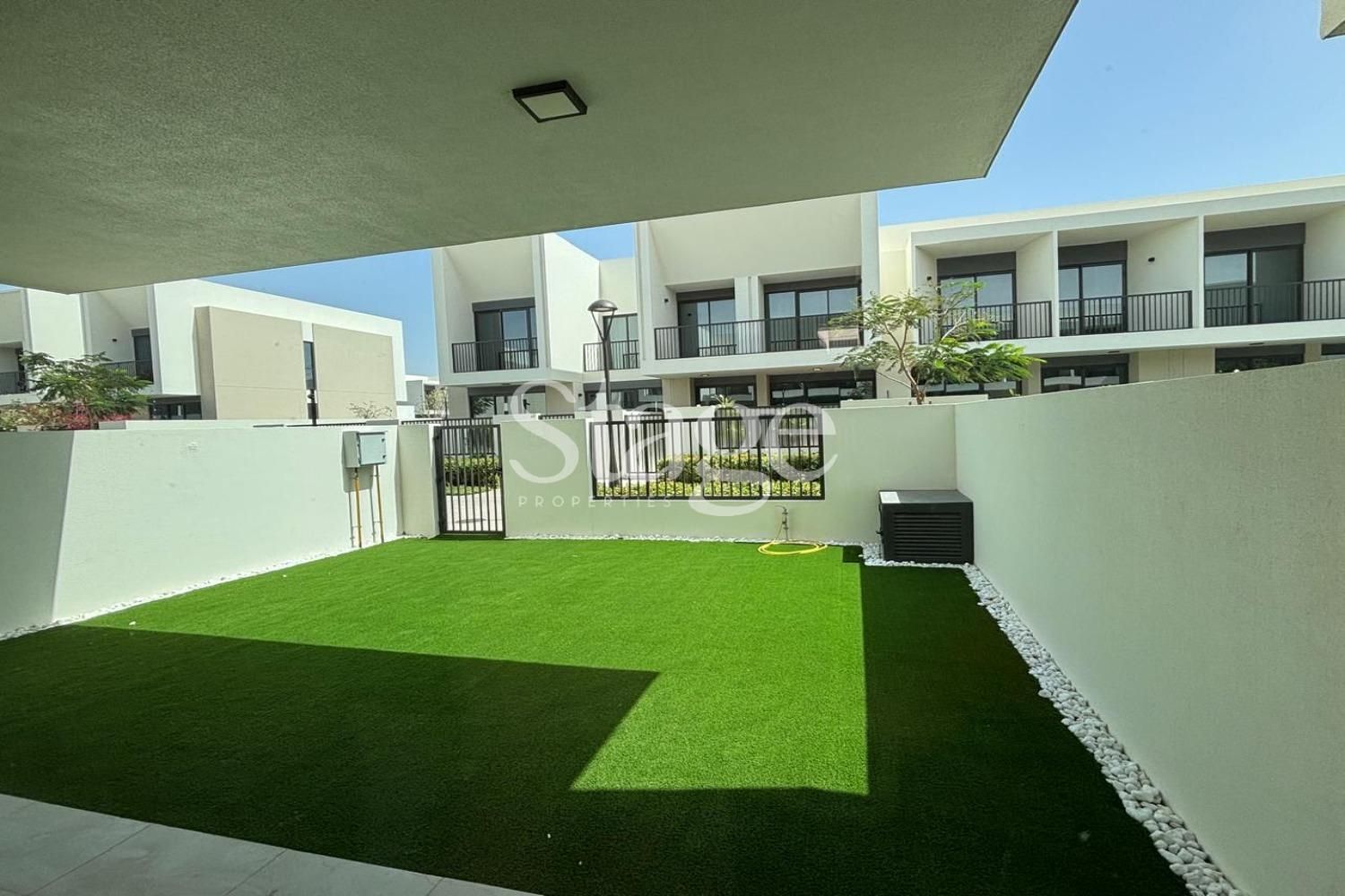 3 bedrooms Townhouse for Rent in Town Square, Dubai TH9335L