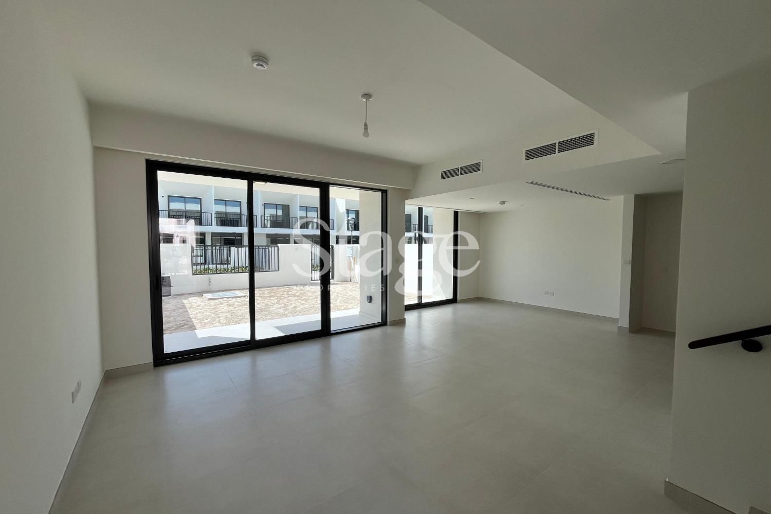 3 bedrooms Townhouse for Rent in Town Square, Dubai TH9335L