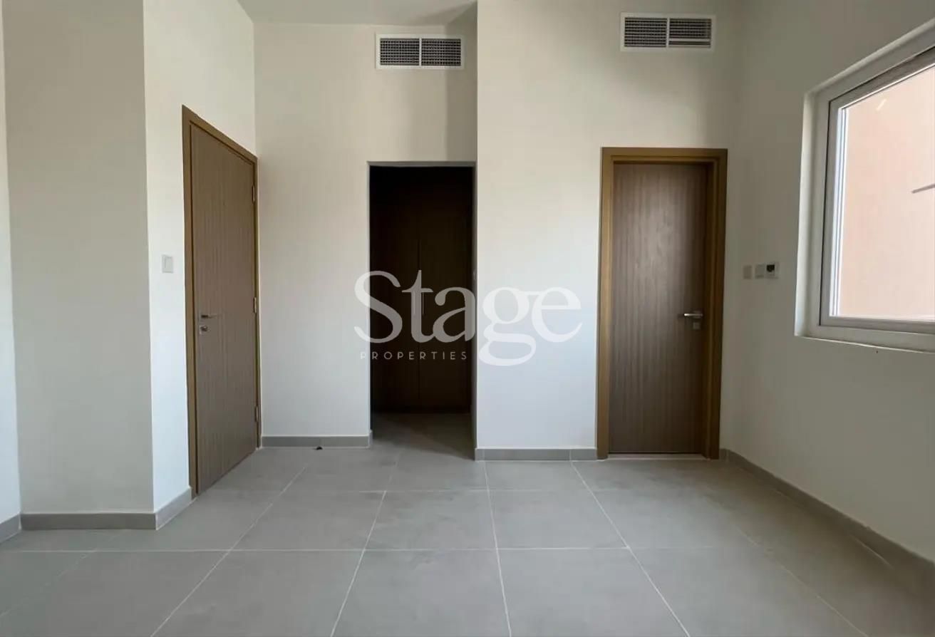 2 bedrooms Townhouse for Sale in Dubai Land, Dubai TH8276S