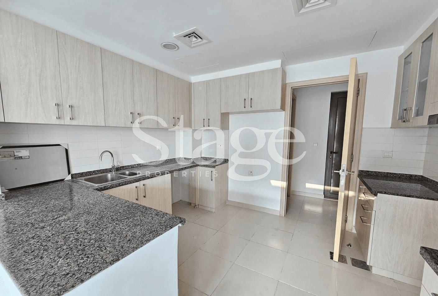 4 bedrooms Twin Villas for Sale in Reem, Dubai VH7318S