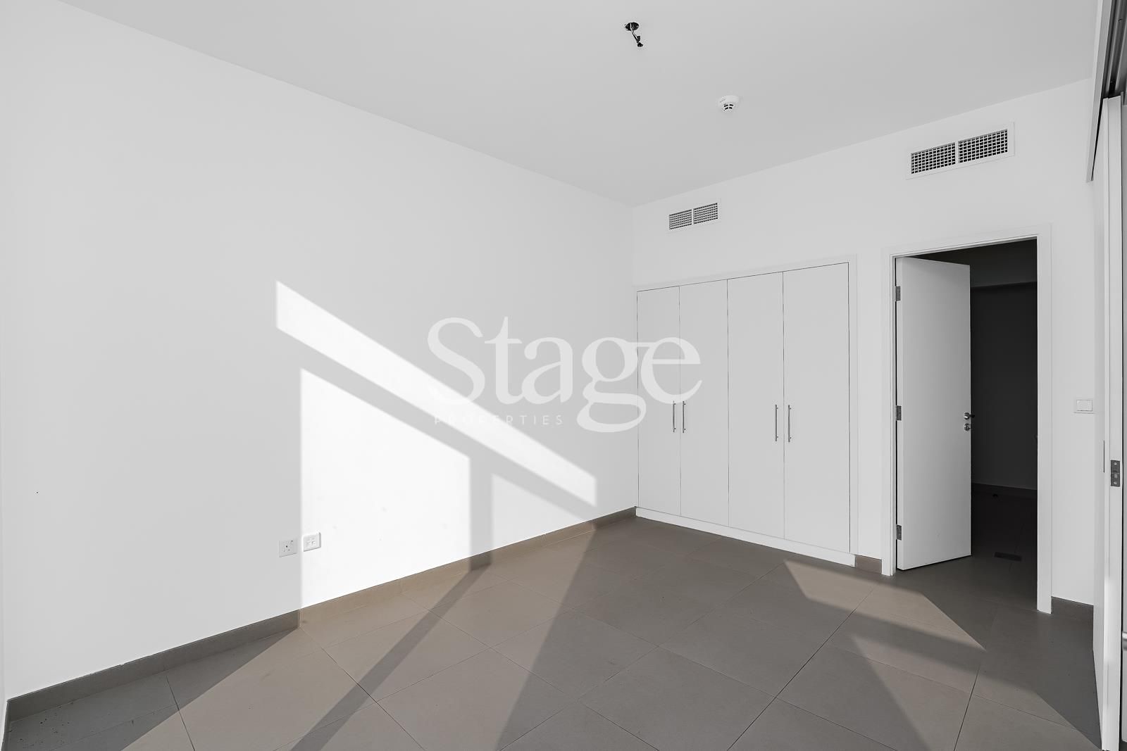 4 bedrooms Townhouse for Rent in Town Square, Dubai TH8056L