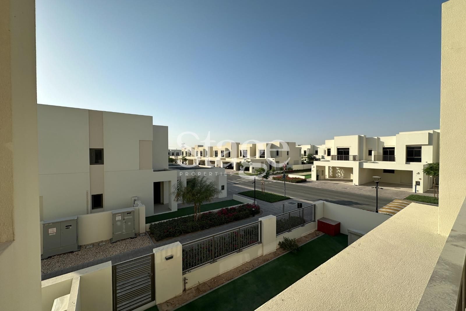 4 bedrooms Townhouse for Rent in Town Square, Dubai TH8056L