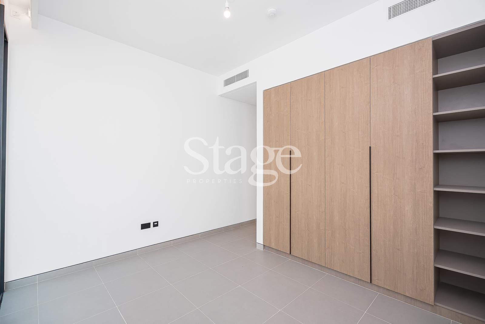 4 bedrooms common for Rent in Tilal Al Ghaf, Dubai VI8046L