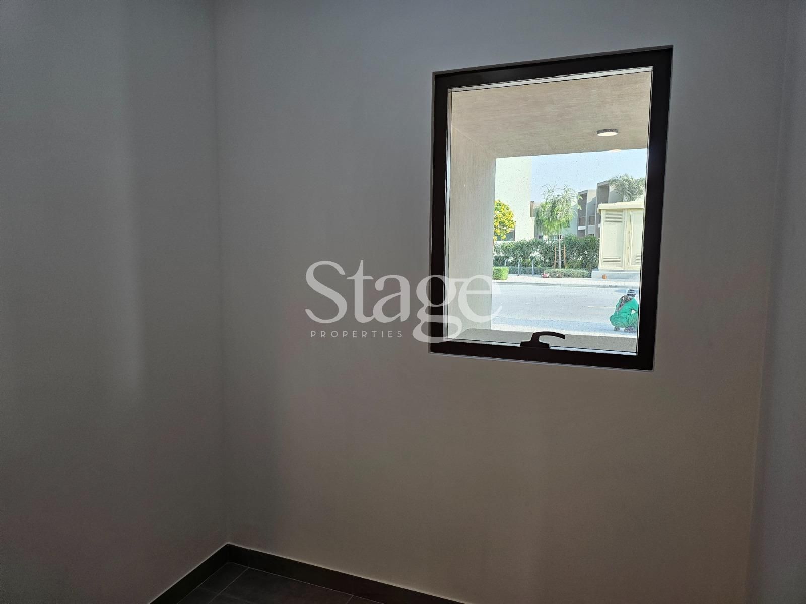 4 bedrooms Townhouse for Rent in Dubai Land, Dubai TH8503L