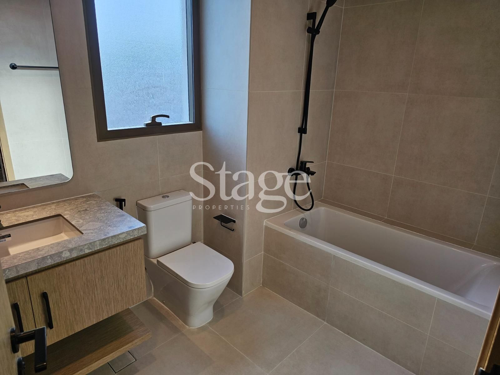 4 bedrooms Townhouse for Rent in Dubai Land, Dubai TH8503L