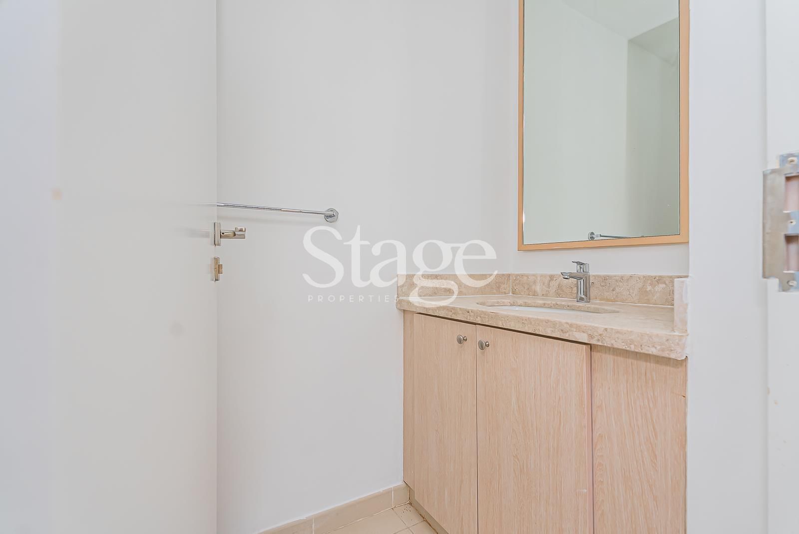 3 bedrooms common for Rent in Reem, Dubai VI8724L