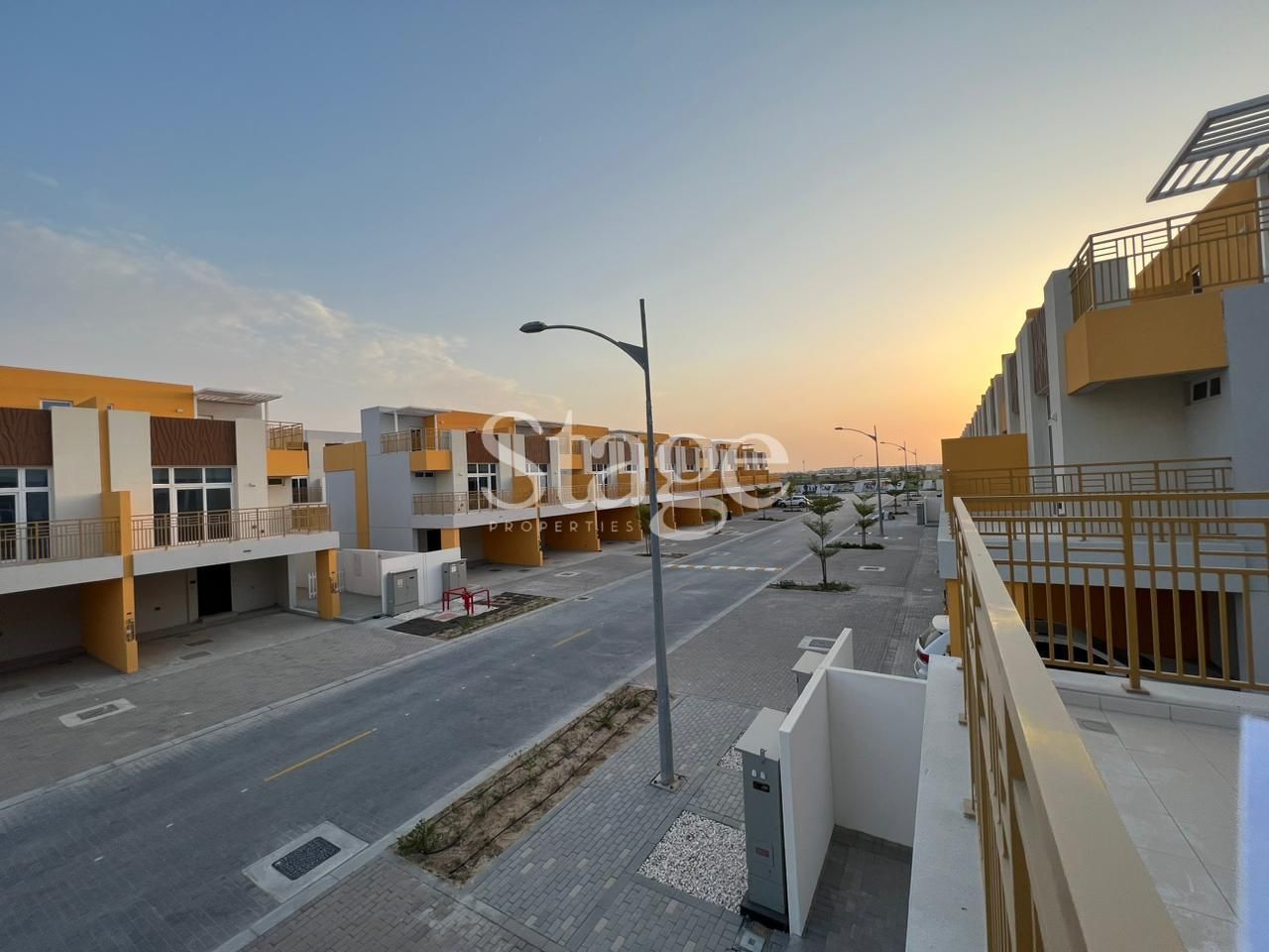 3 bedrooms Townhouse for Sale in Damac Hills 2, Dubai TH8592S