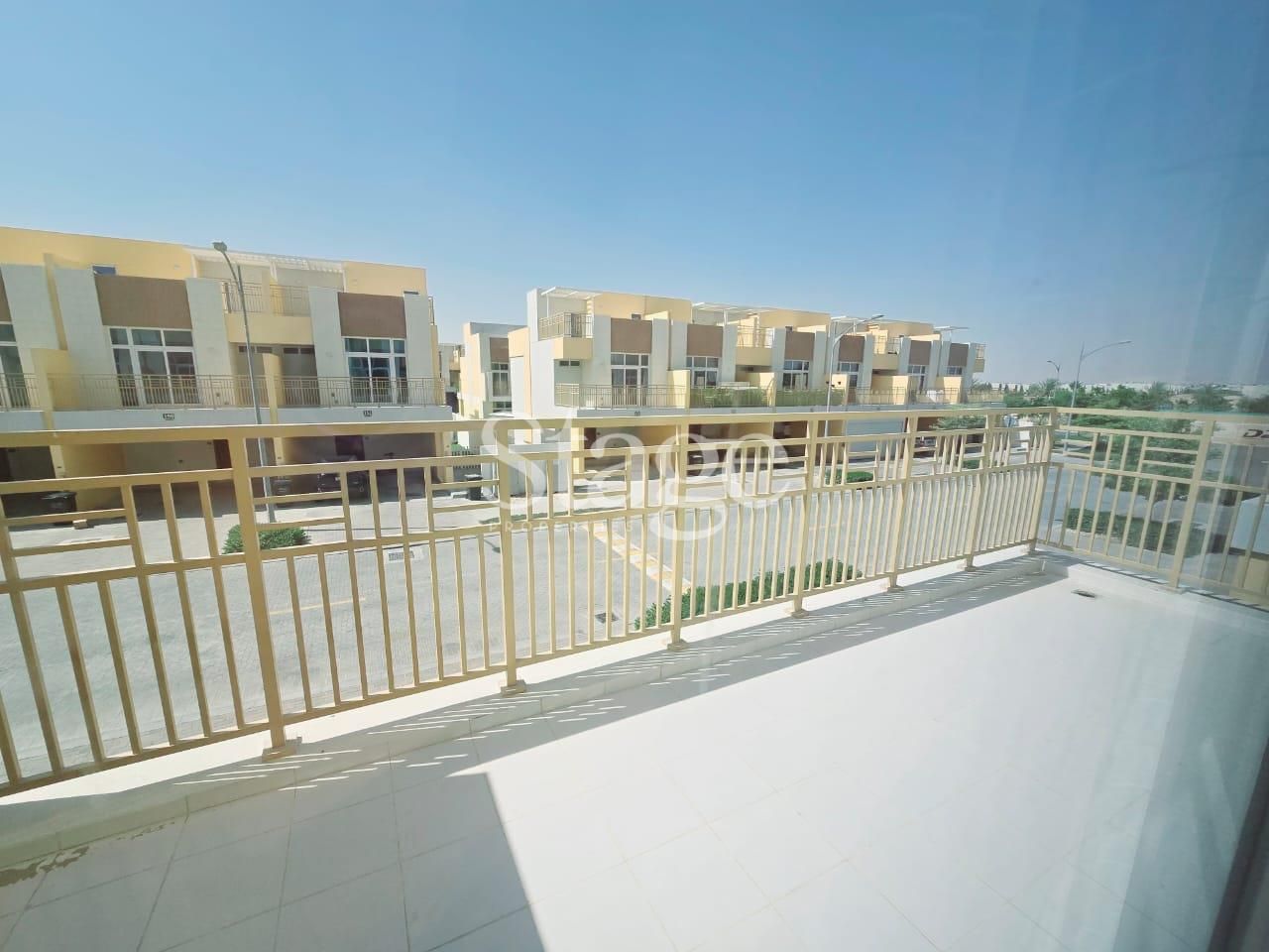 3 bedrooms Townhouse for Sale in Damac Hills 2, Dubai TH8592S