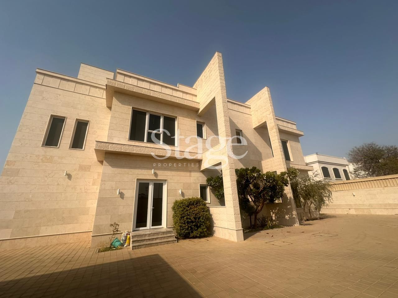 5 bedrooms common for Rent in Al Mizhar, Dubai VI8359L