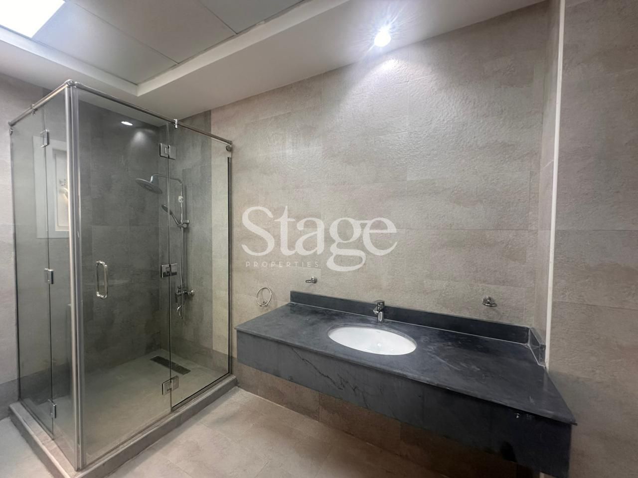 5 bedrooms common for Rent in Al Mizhar, Dubai VI8359L