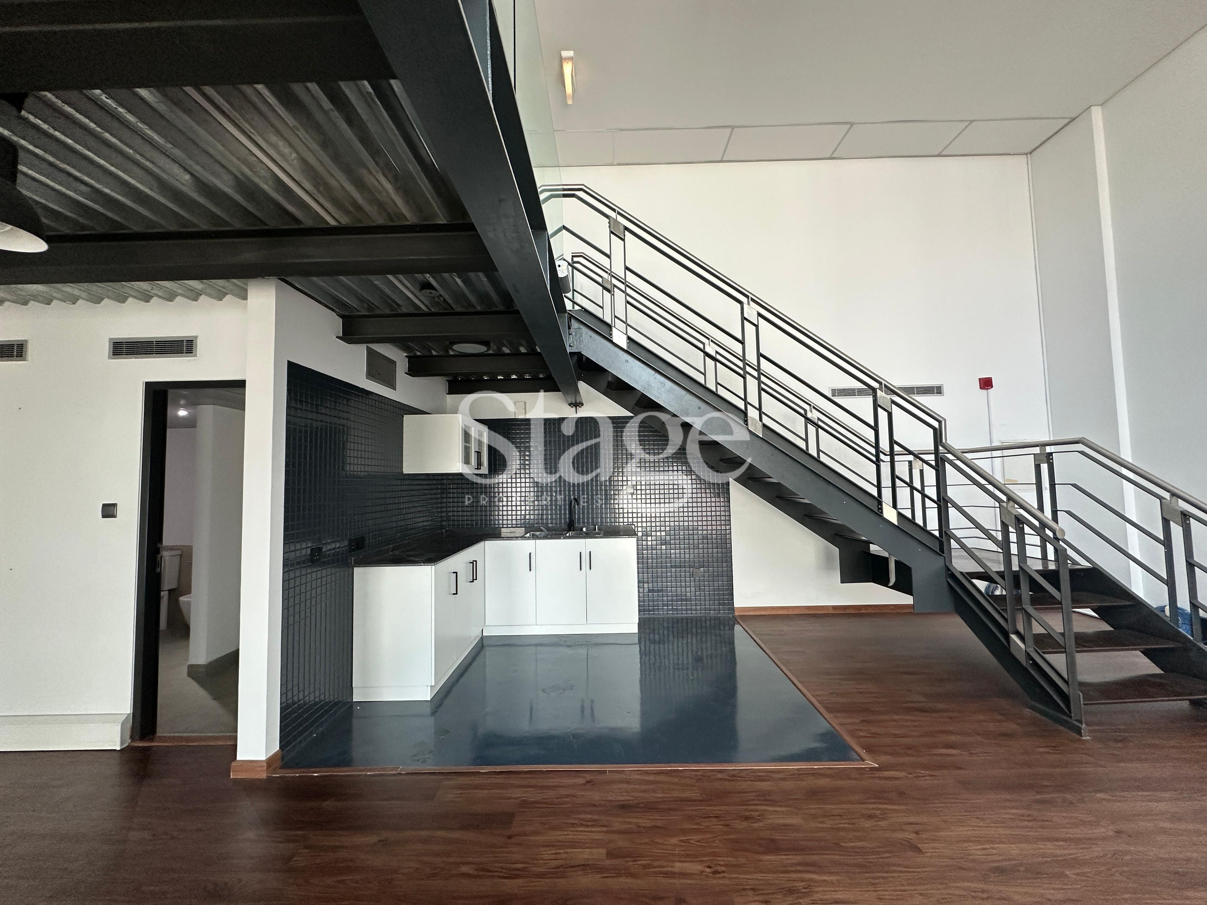 Office Space for Rent in Dubai Media City, Dubai OF8550L