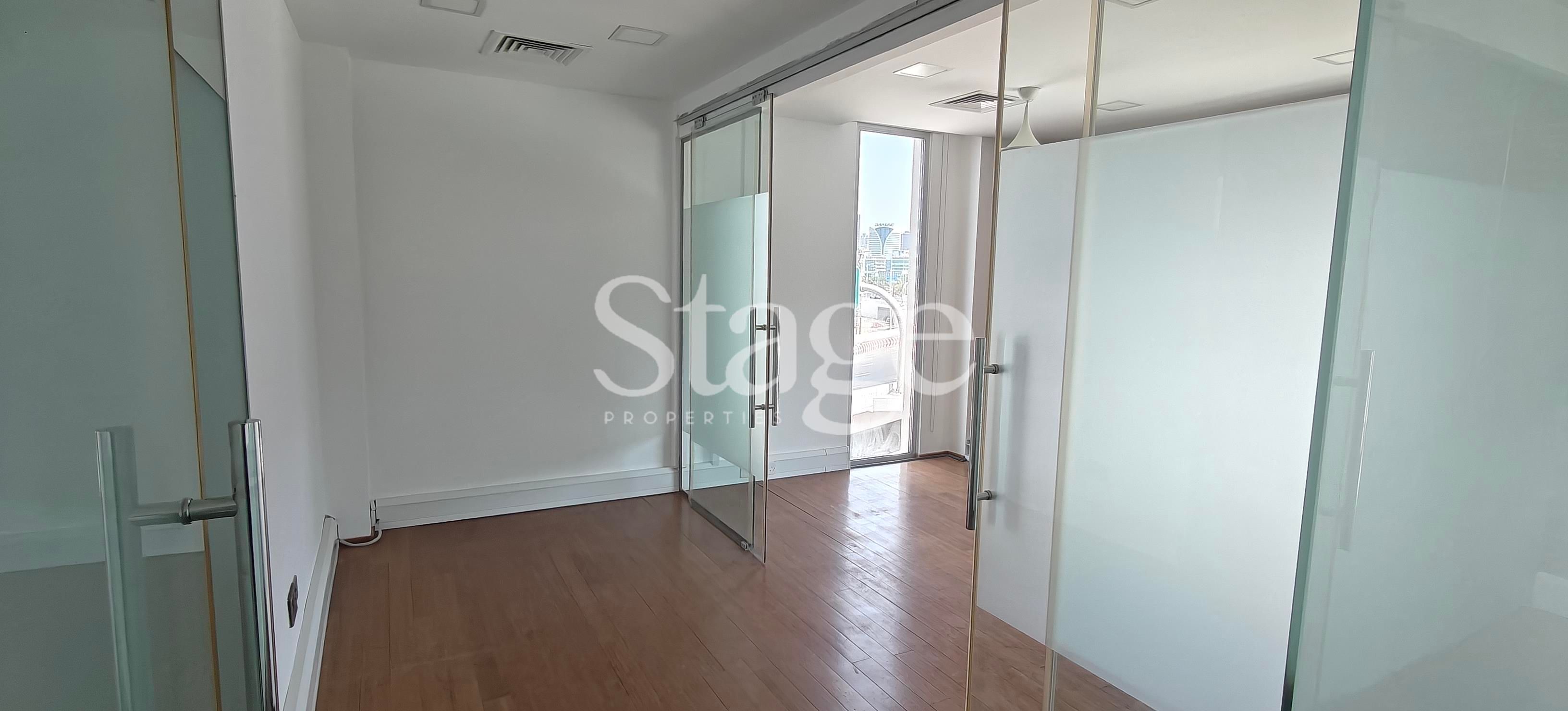 Office Space for Rent in Dubai Media City, Dubai OF8360L