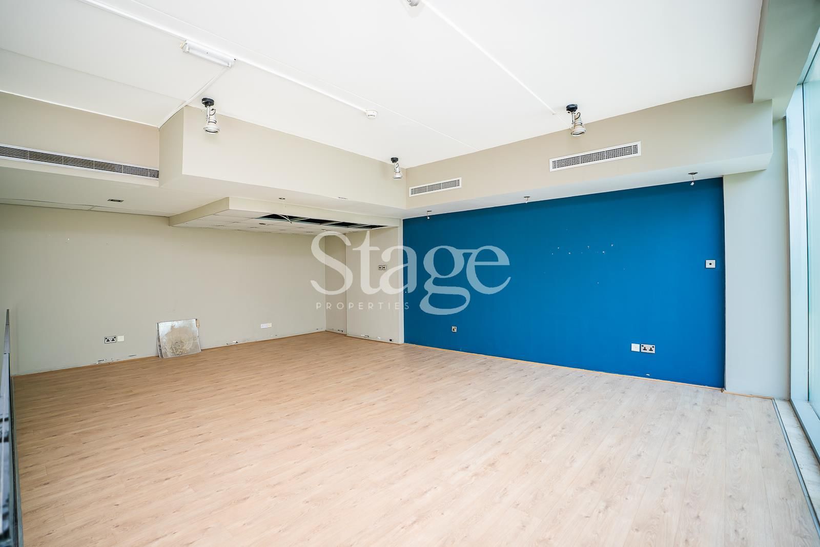 Office Space for Rent in Dubai Media City, Dubai OF8038L