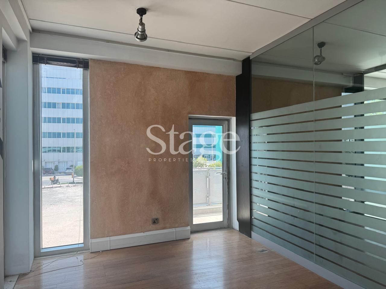 Office Space for Rent in Dubai Media City, Dubai OF8548L
