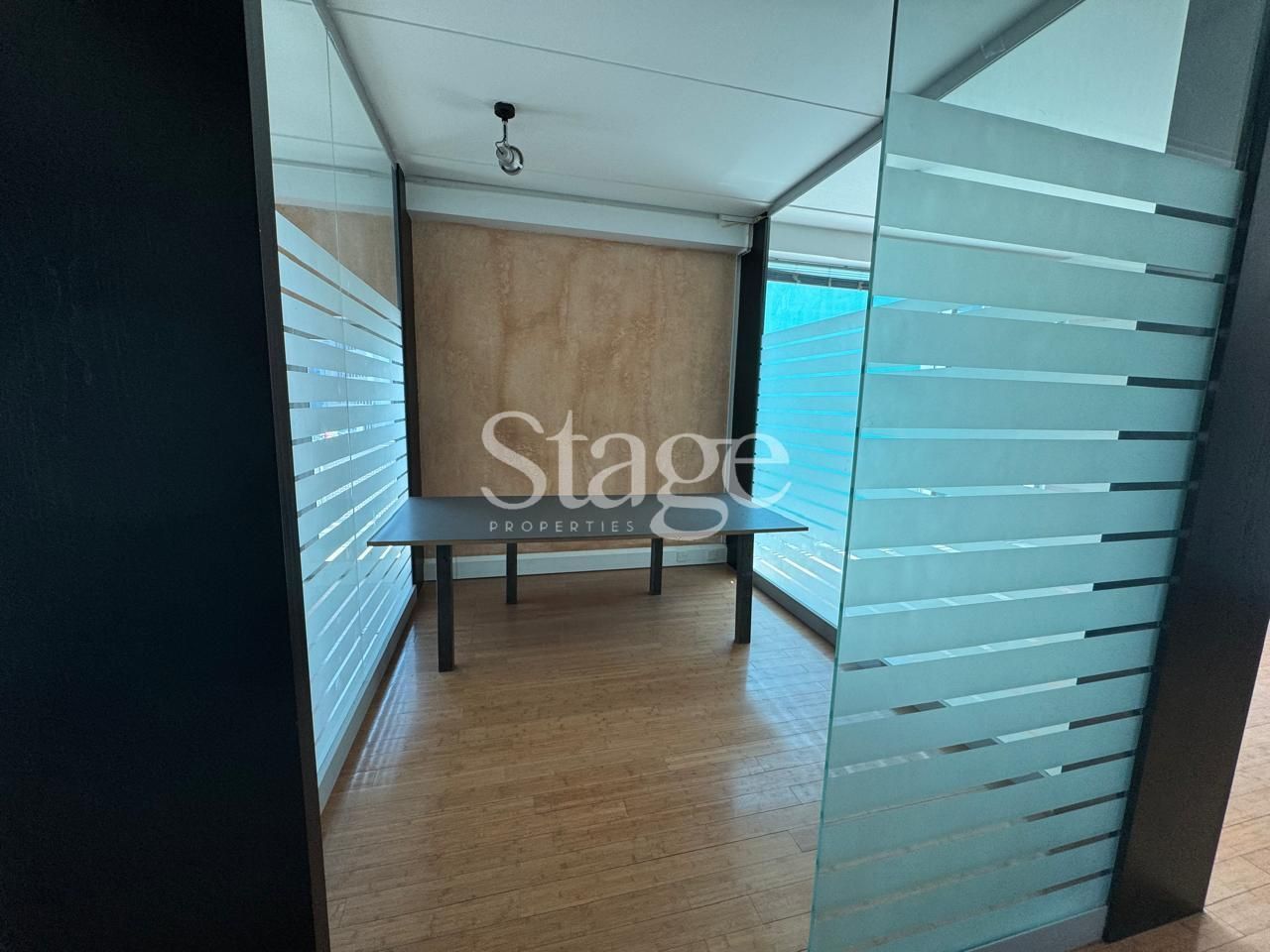 Office Space for Rent in Dubai Media City, Dubai OF8548L
