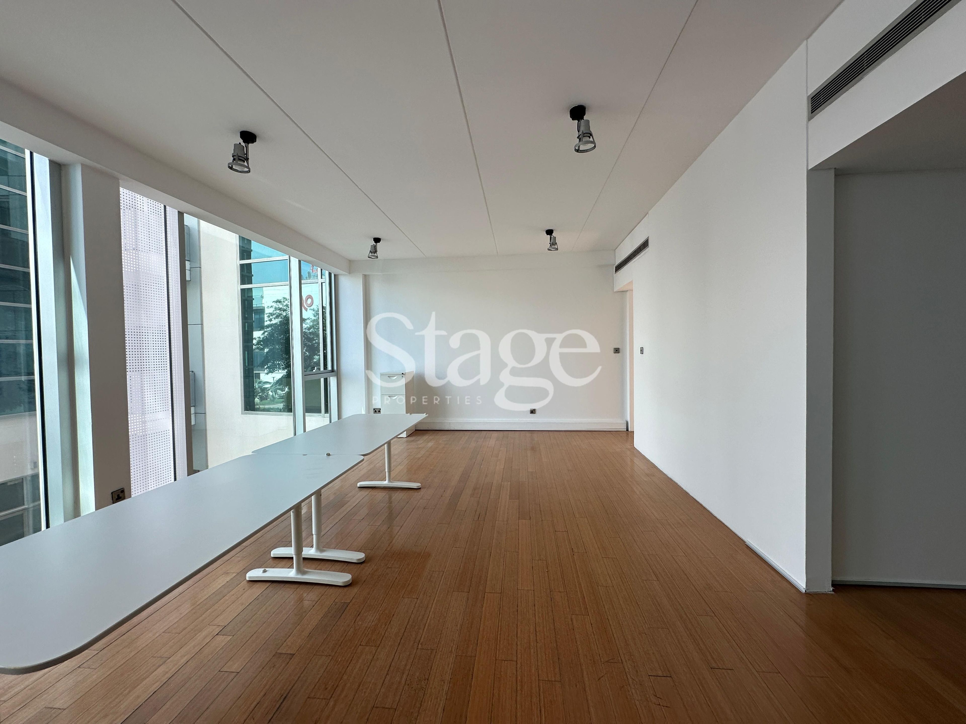 Office Space for Rent in Dubai Media City, Dubai OF8549L
