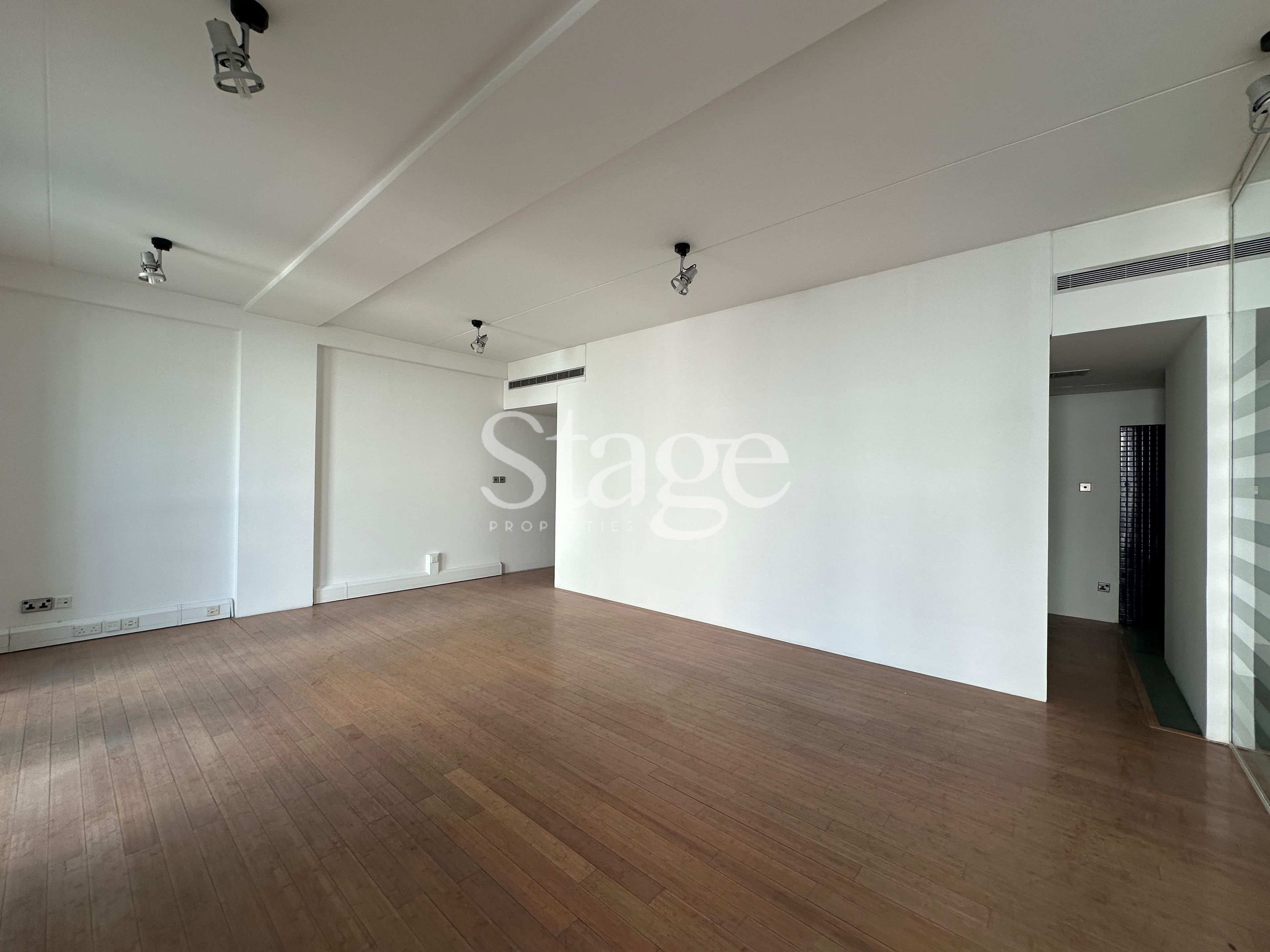Office Space for Rent in Dubai Media City, Dubai OF8547L