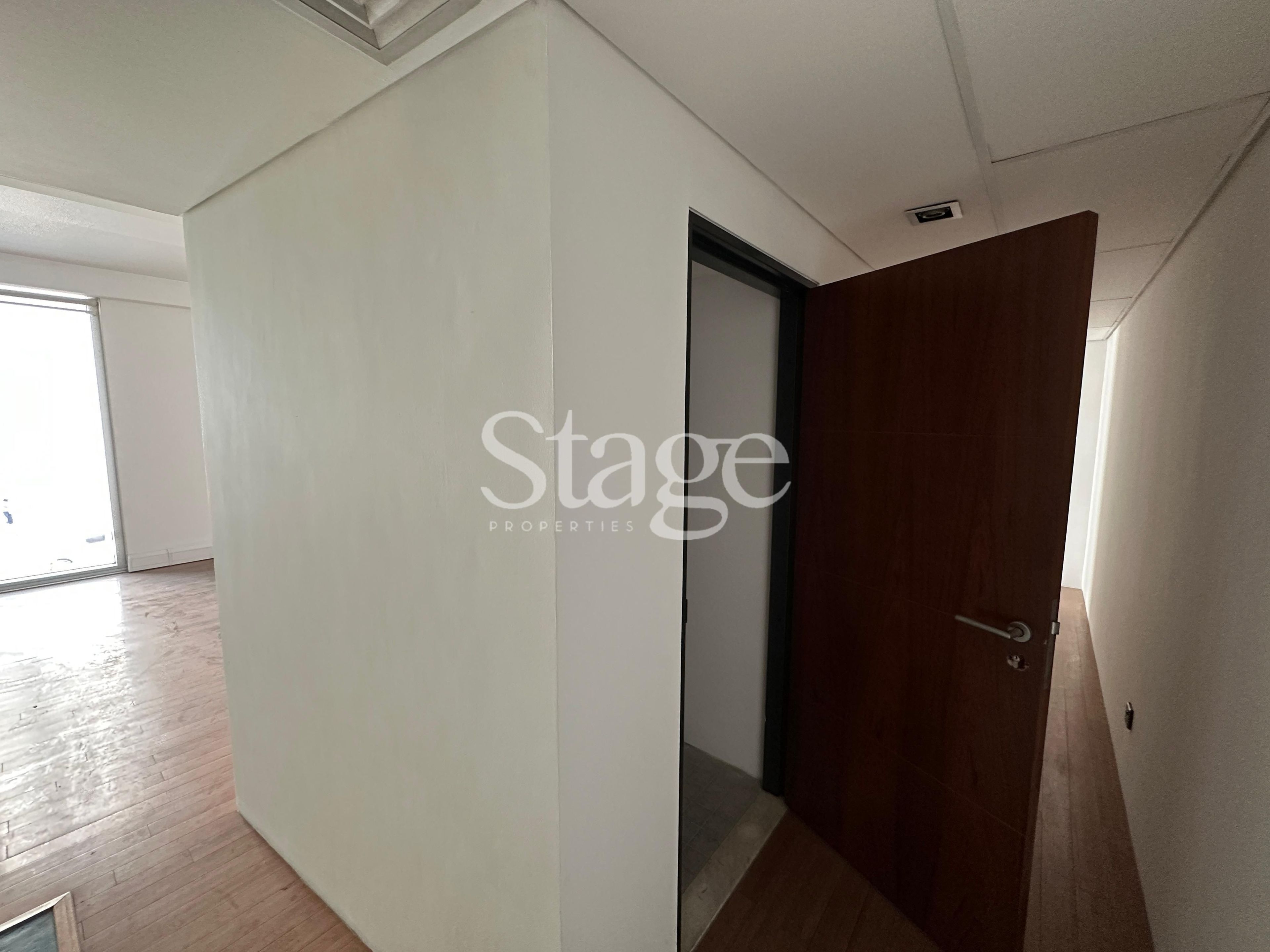 Office Space for Rent in Dubai Media City, Dubai OF8547L