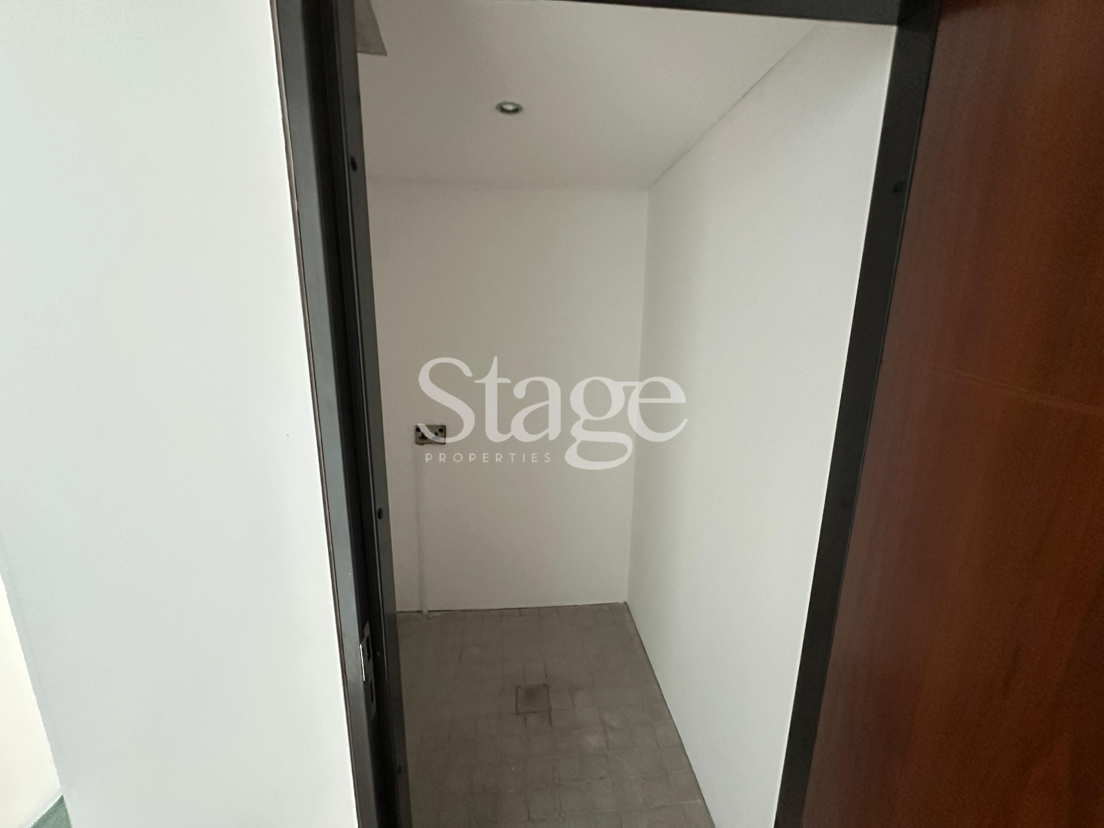 Office Space for Rent in Dubai Media City, Dubai OF8547L