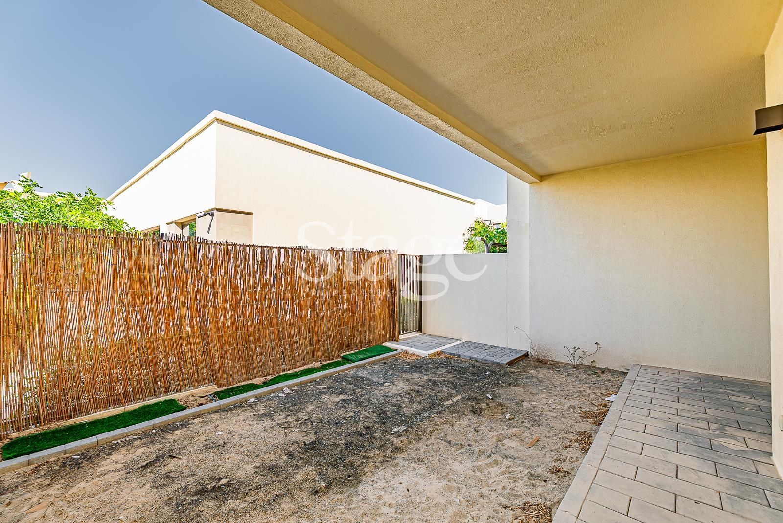 3 bedrooms Townhouse for Rent in Dubai South (Dubai World Central), Dubai TH8731L