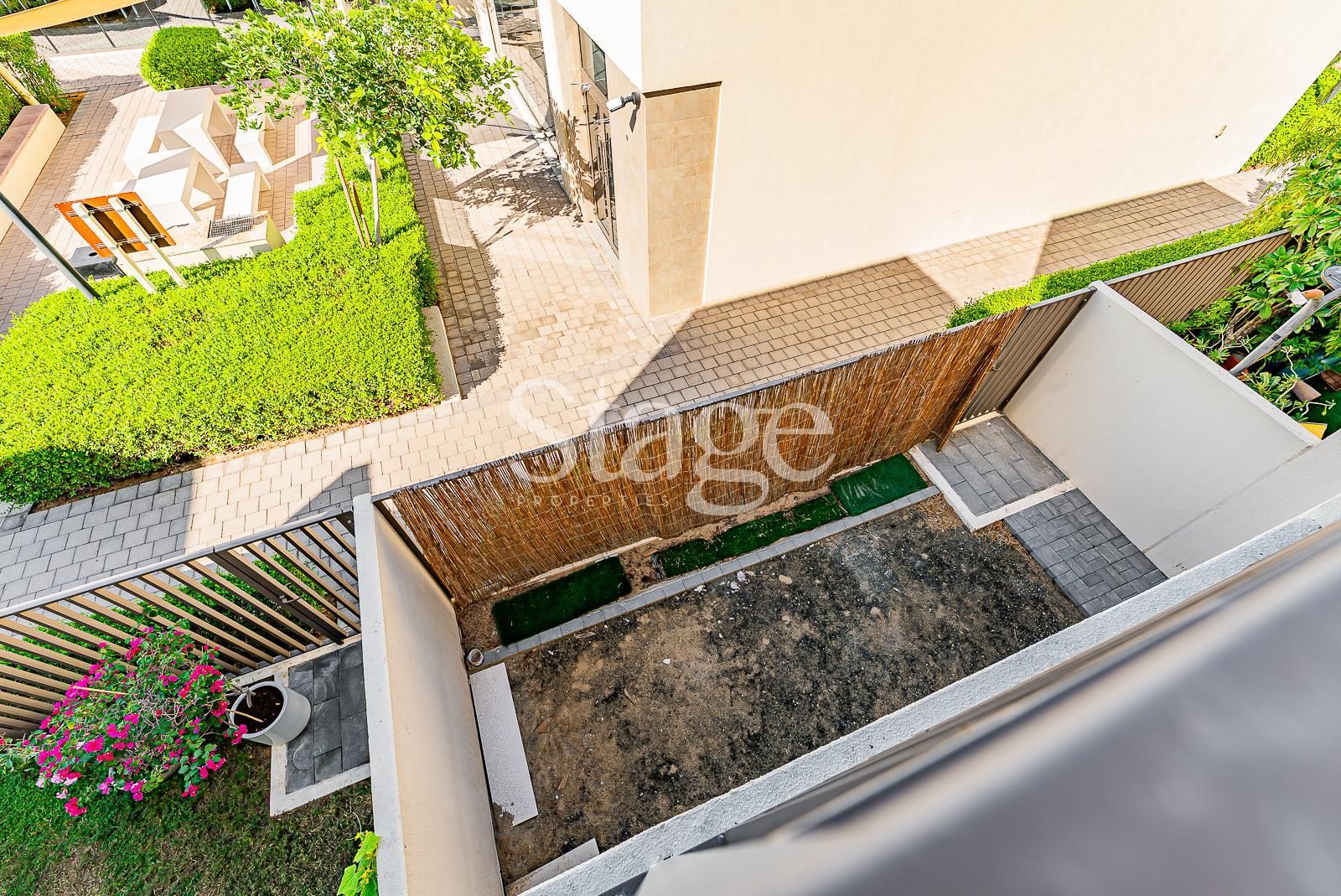 3 bedrooms Townhouse for Rent in Dubai South (Dubai World Central), Dubai TH8731L