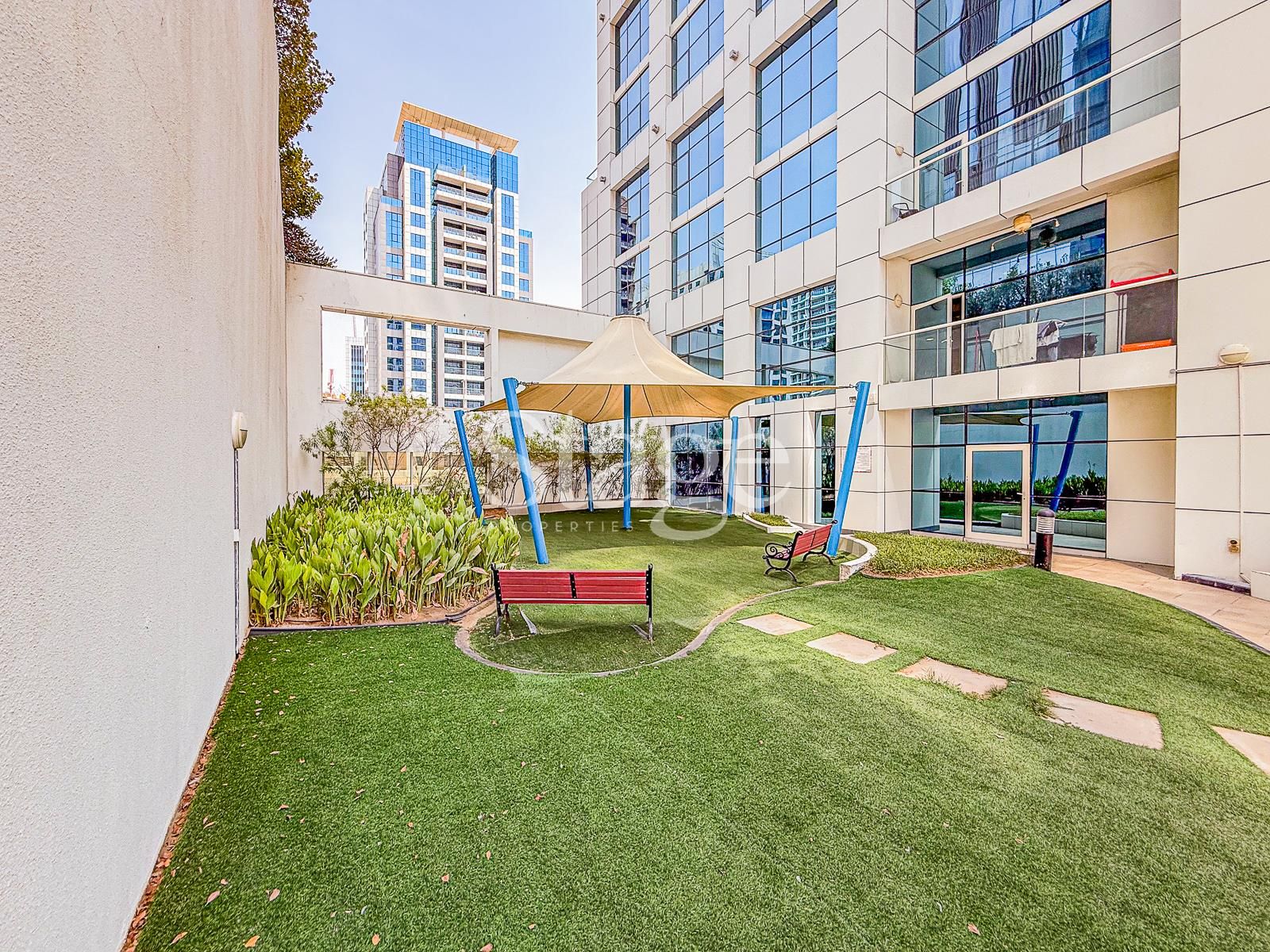 2 bedrooms apartment for Sale in Business Bay, Dubai AP9822S