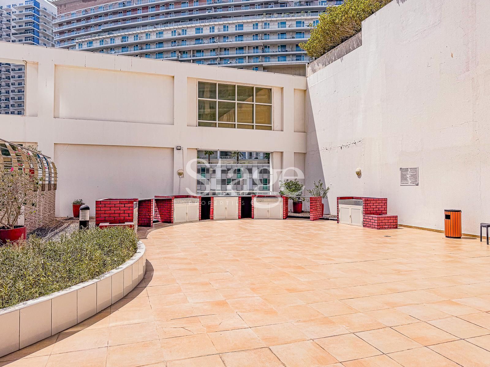 2 bedrooms apartment for Sale in Business Bay, Dubai AP9822S