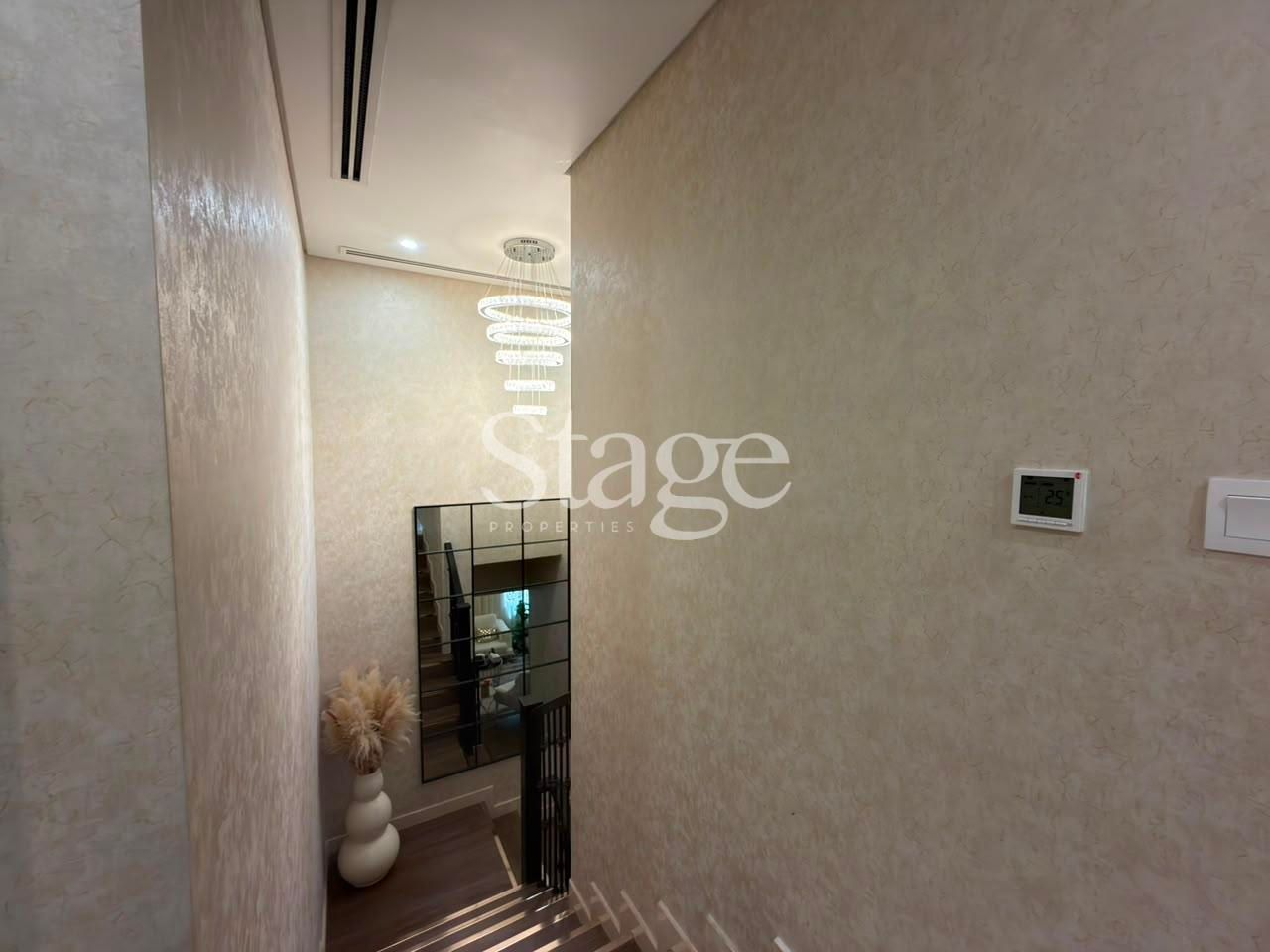 فيلا توأم من ٣ غرف نوم للإيجار في Dubai Land، Dubai VI9731L