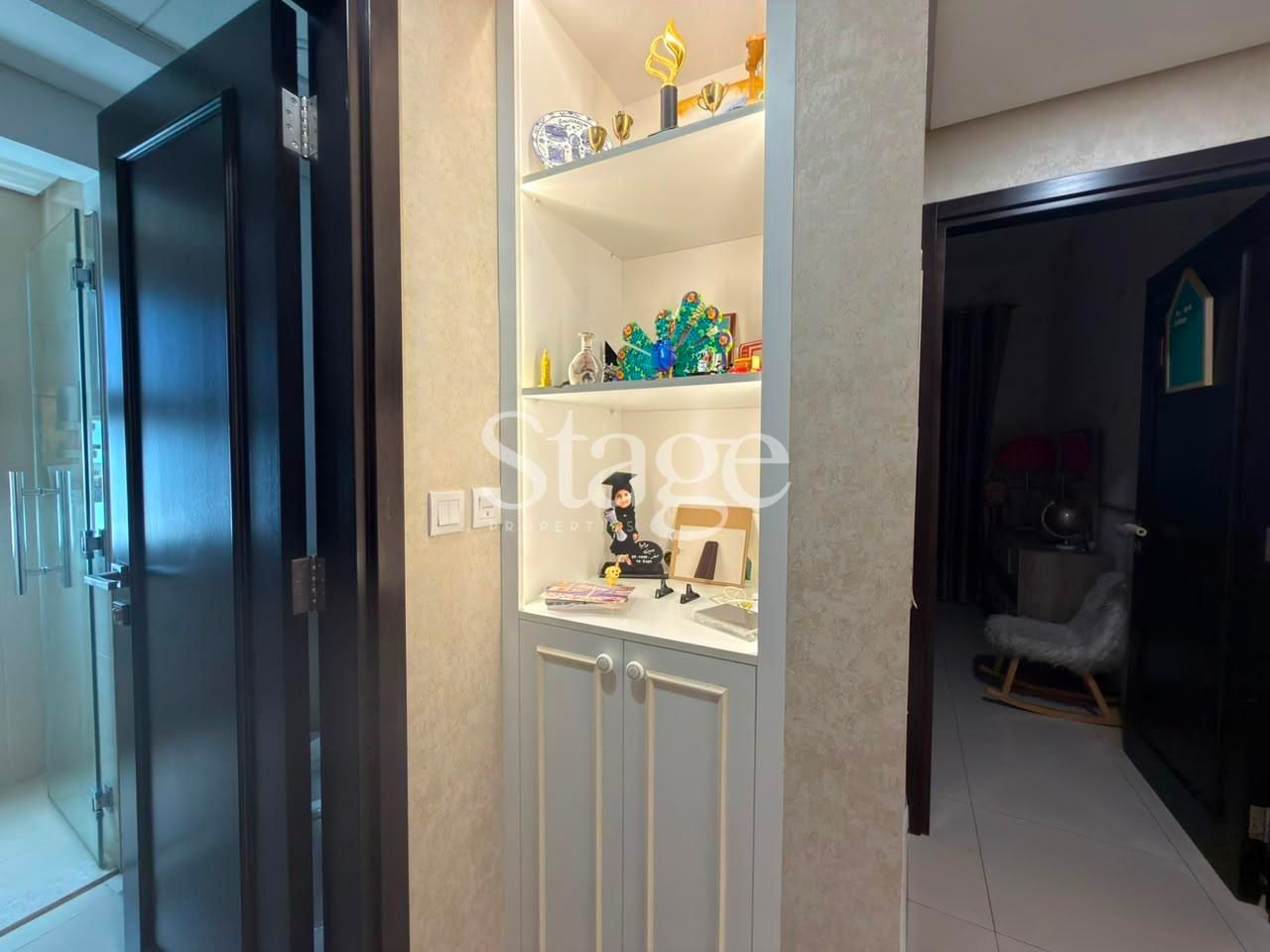 فيلا توأم من ٣ غرف نوم للإيجار في Dubai Land، Dubai VI9731L