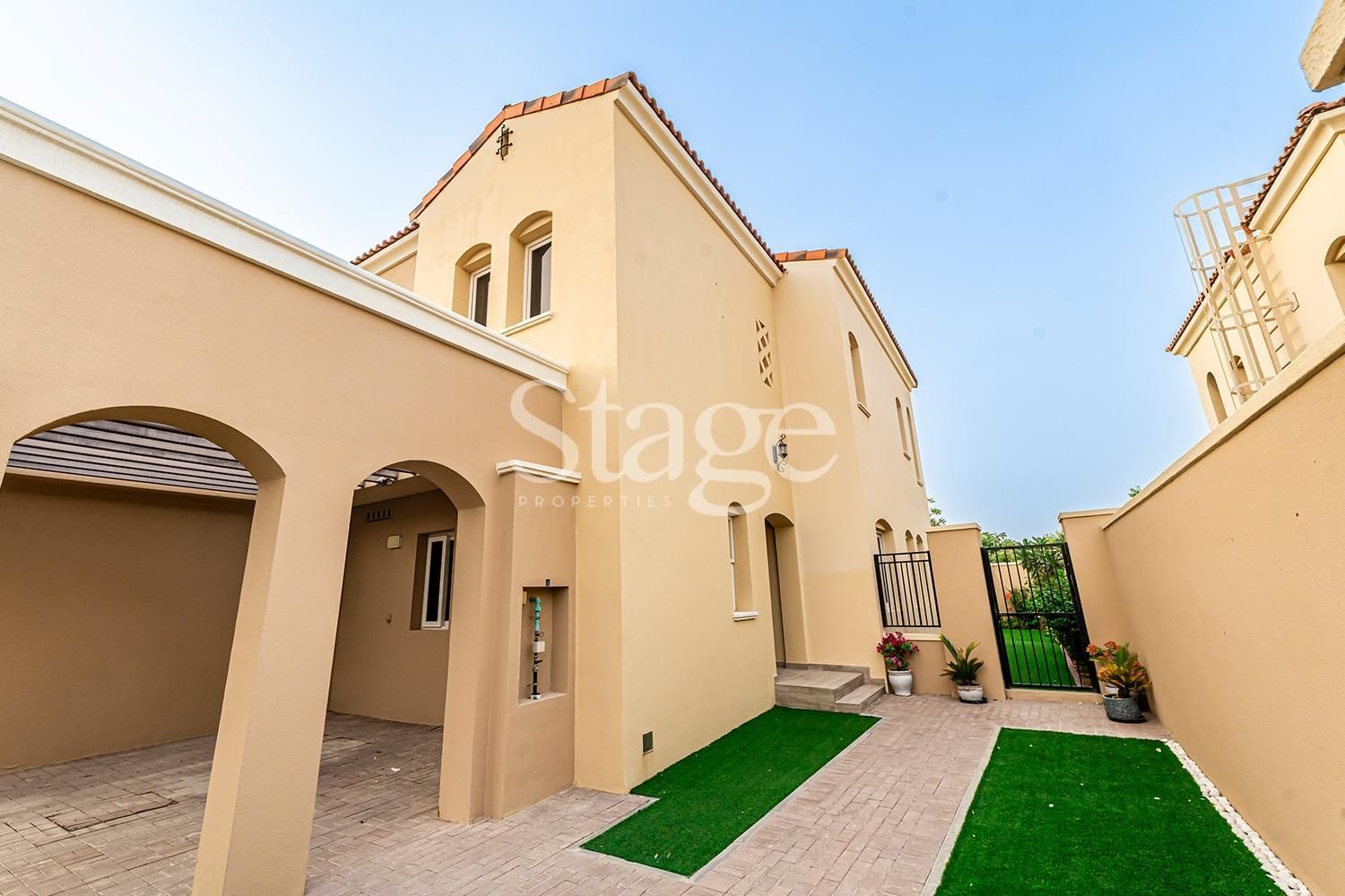 3 bedrooms Twin Villas for Rent in Serena, Dubai VI9608L