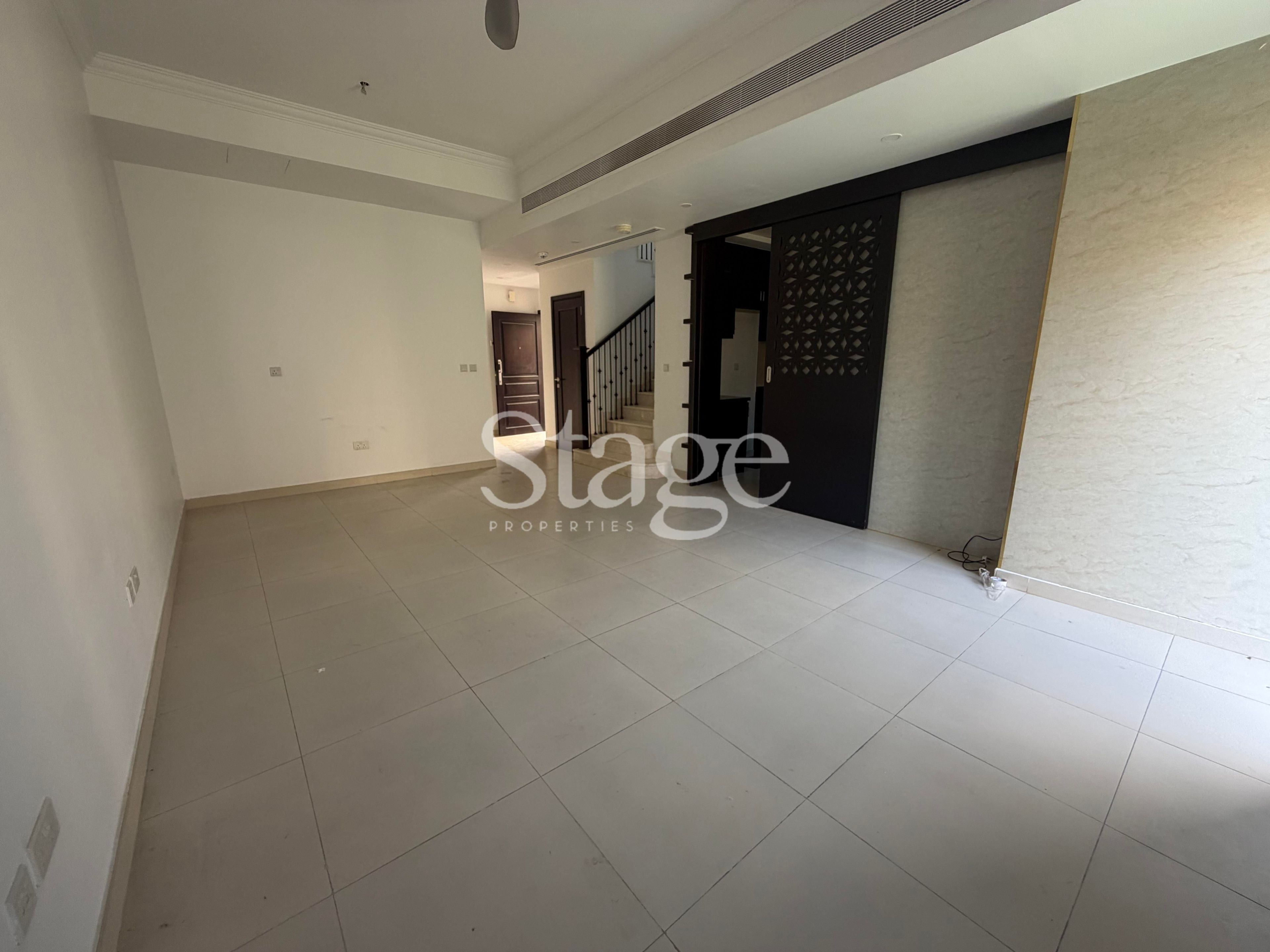 2 bedrooms Villas for Rent in Serena, Dubai VI8789L
