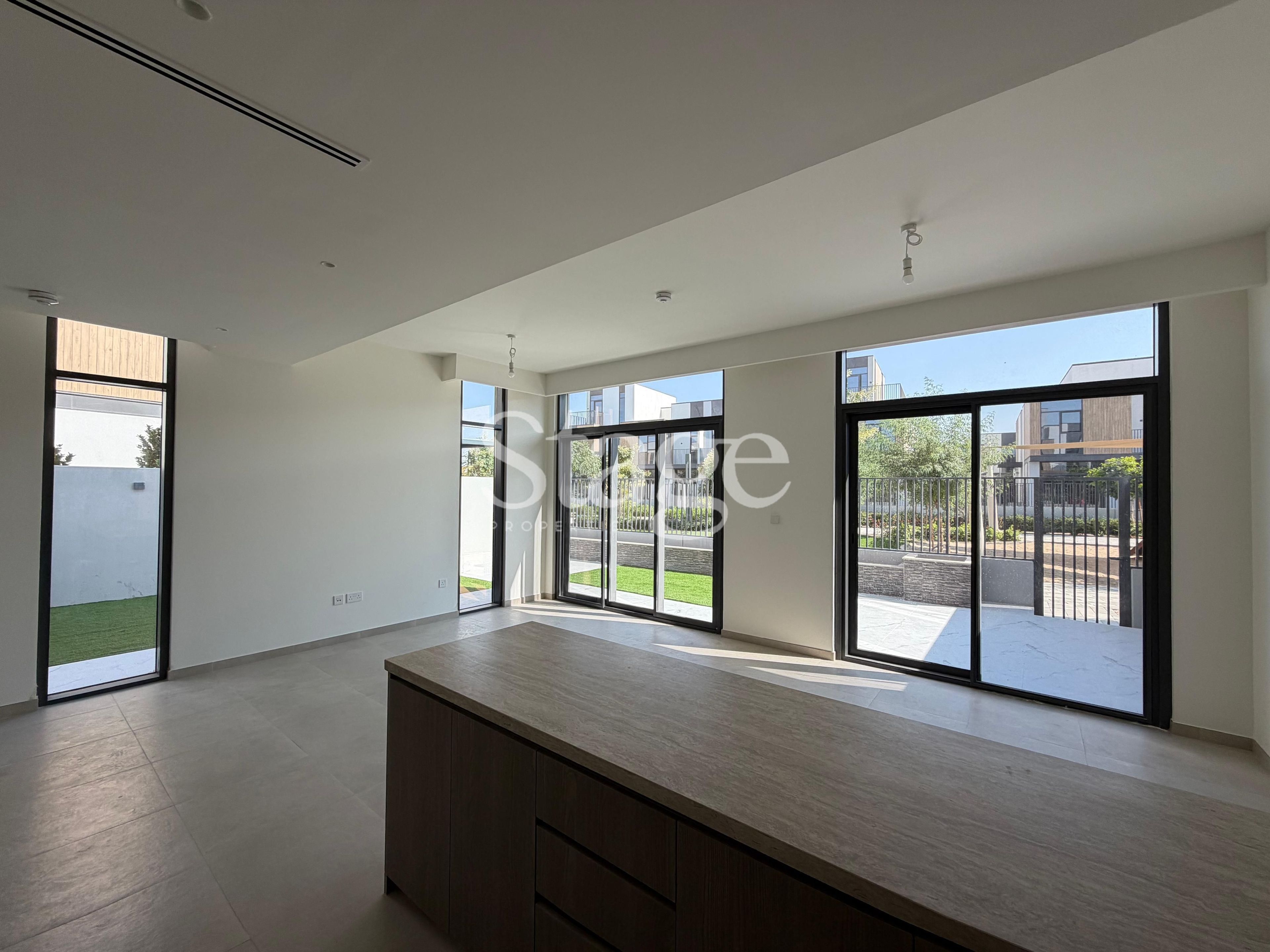 4 bedrooms Townhouse for Rent in Mudon, Dubai TH8702L